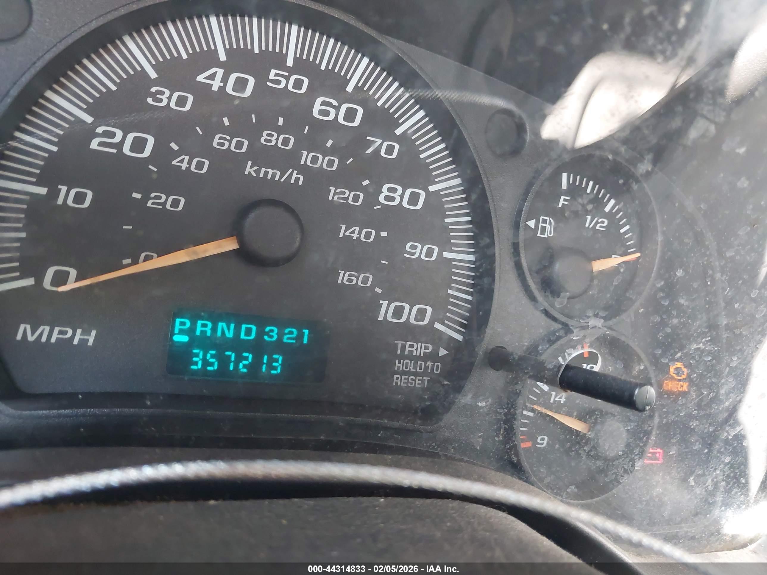 CHEVROLET EXPRESS image 7