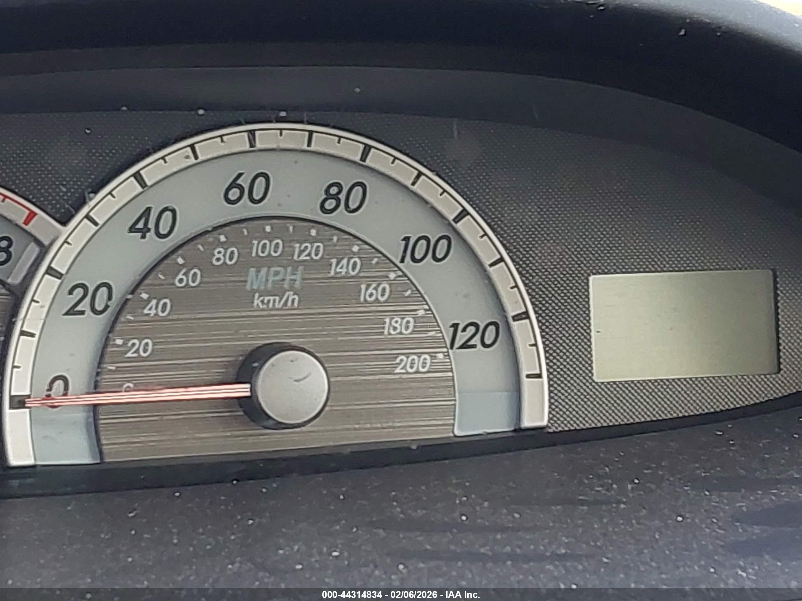 TOYOTA YARIS image 7