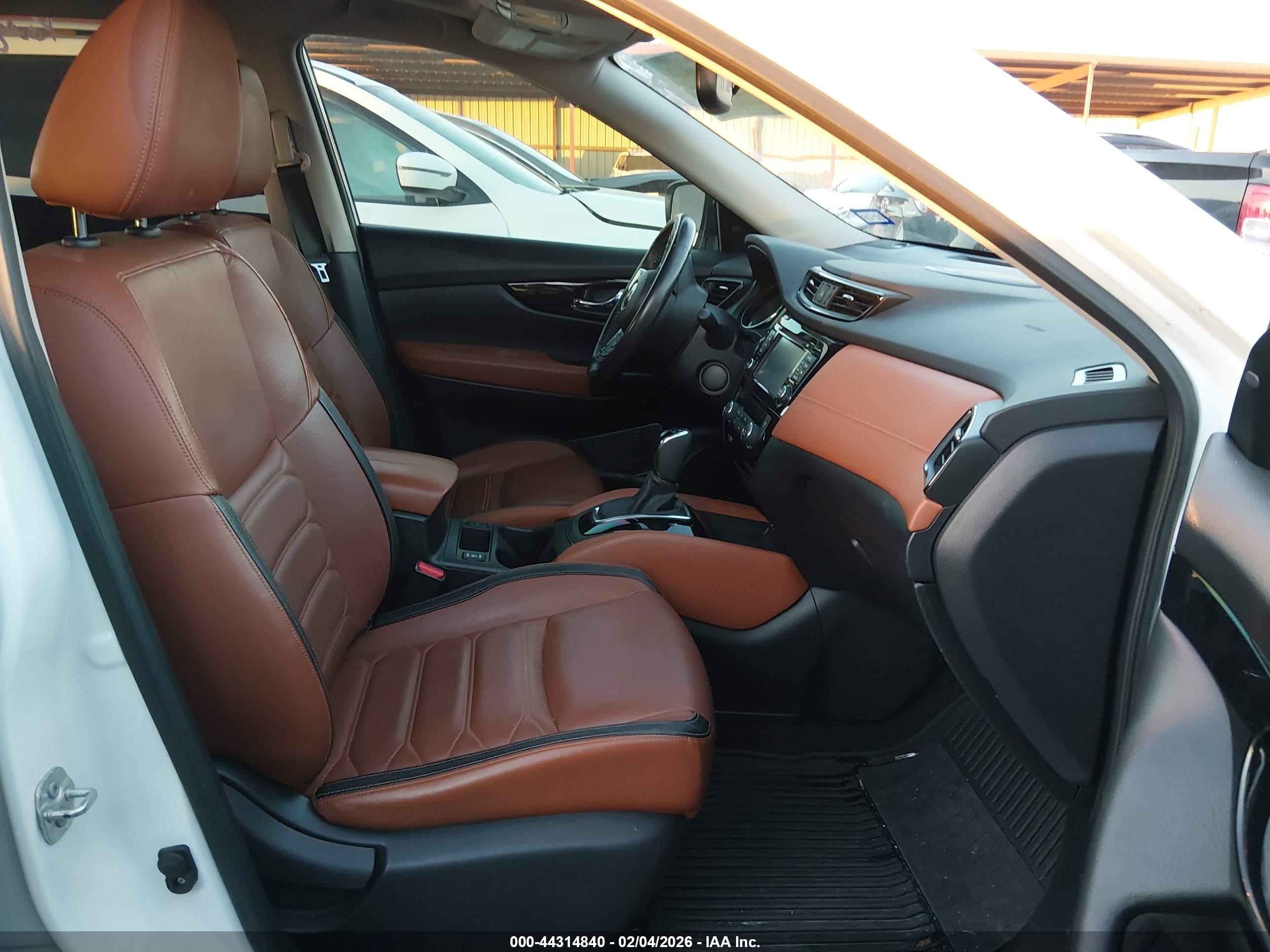 NISSAN ROGUE image 5