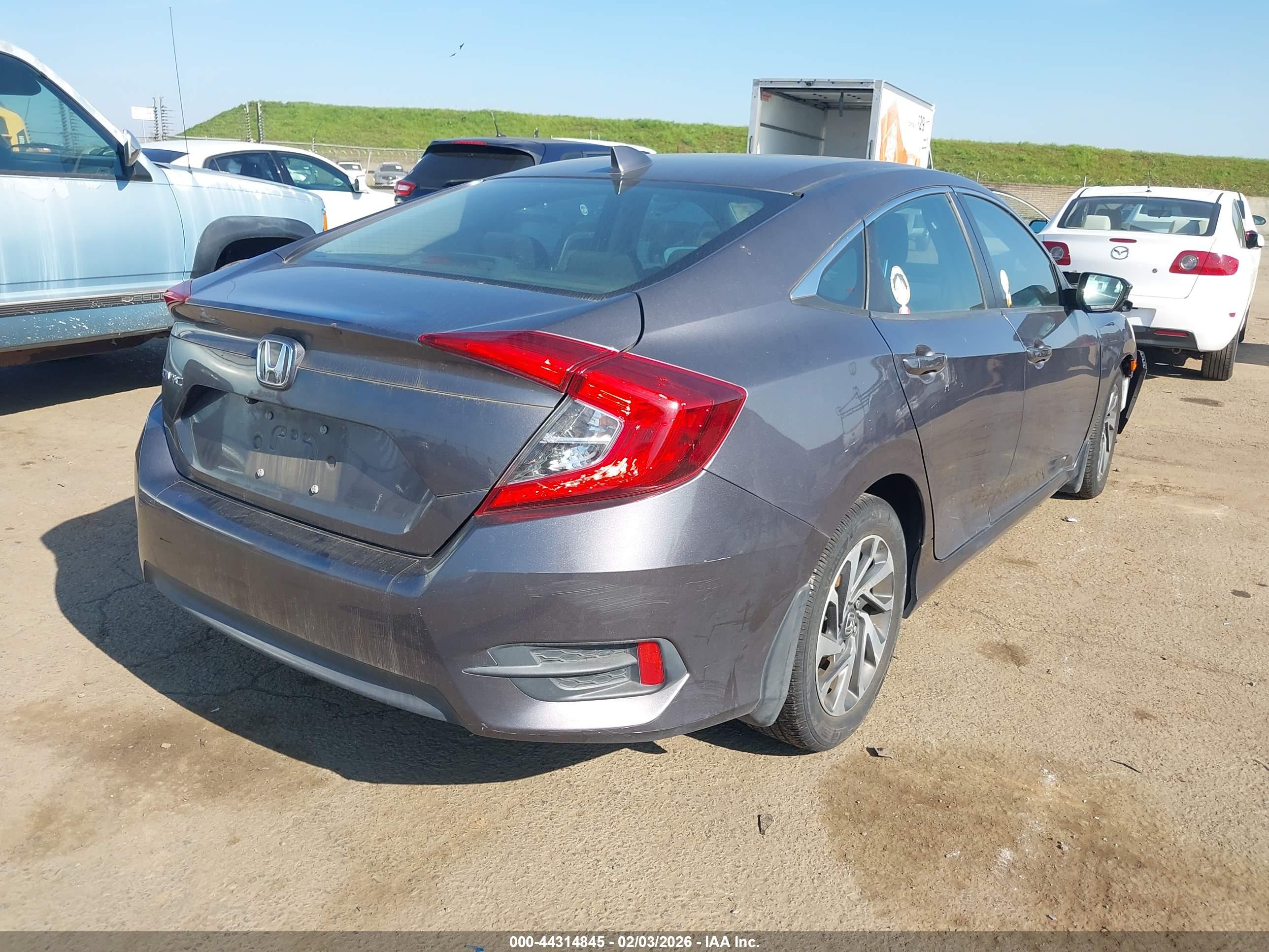 HONDA CIVIC image 4
