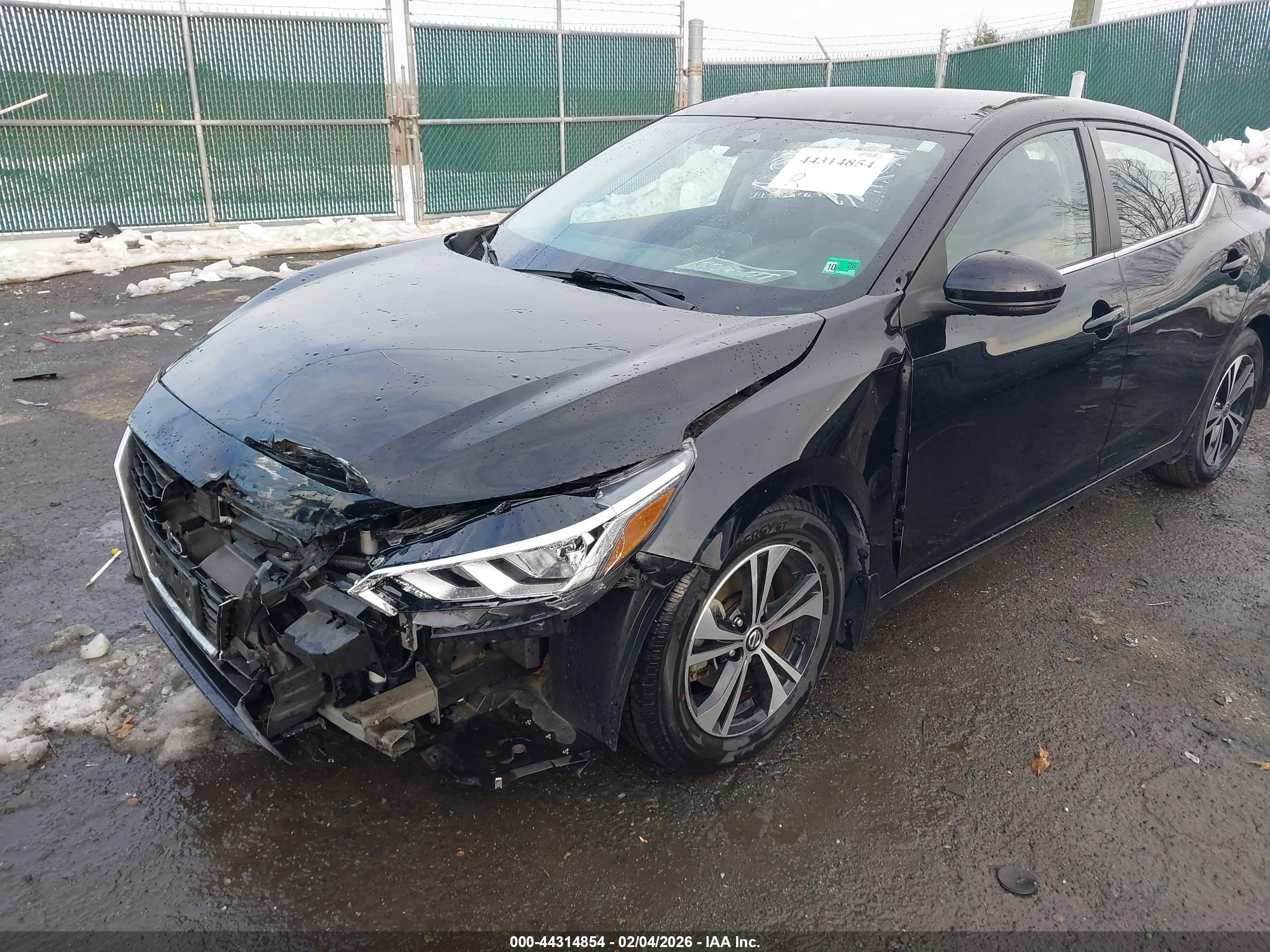 NISSAN SENTRA image 2