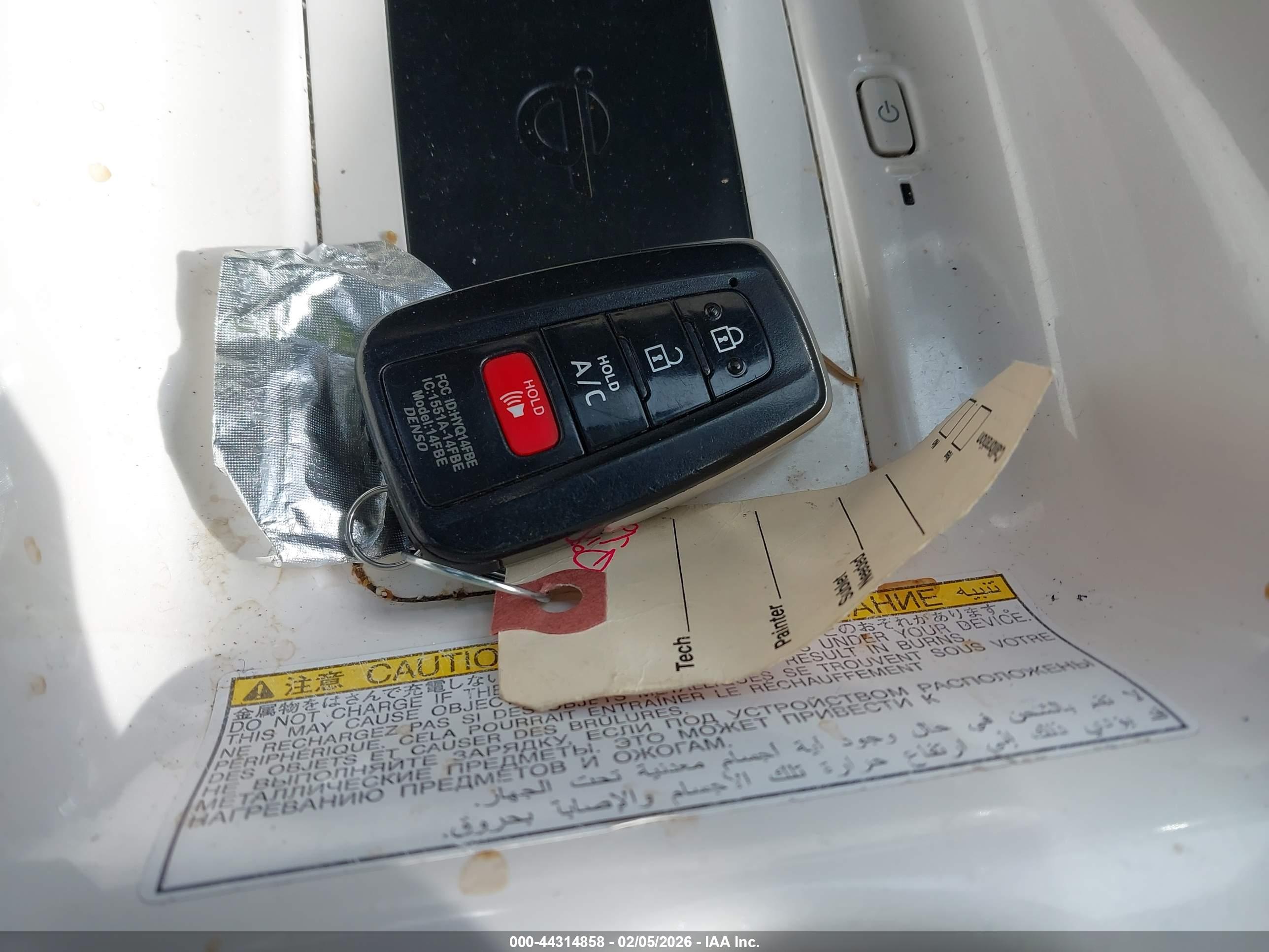 TOYOTA PRIUS image 11