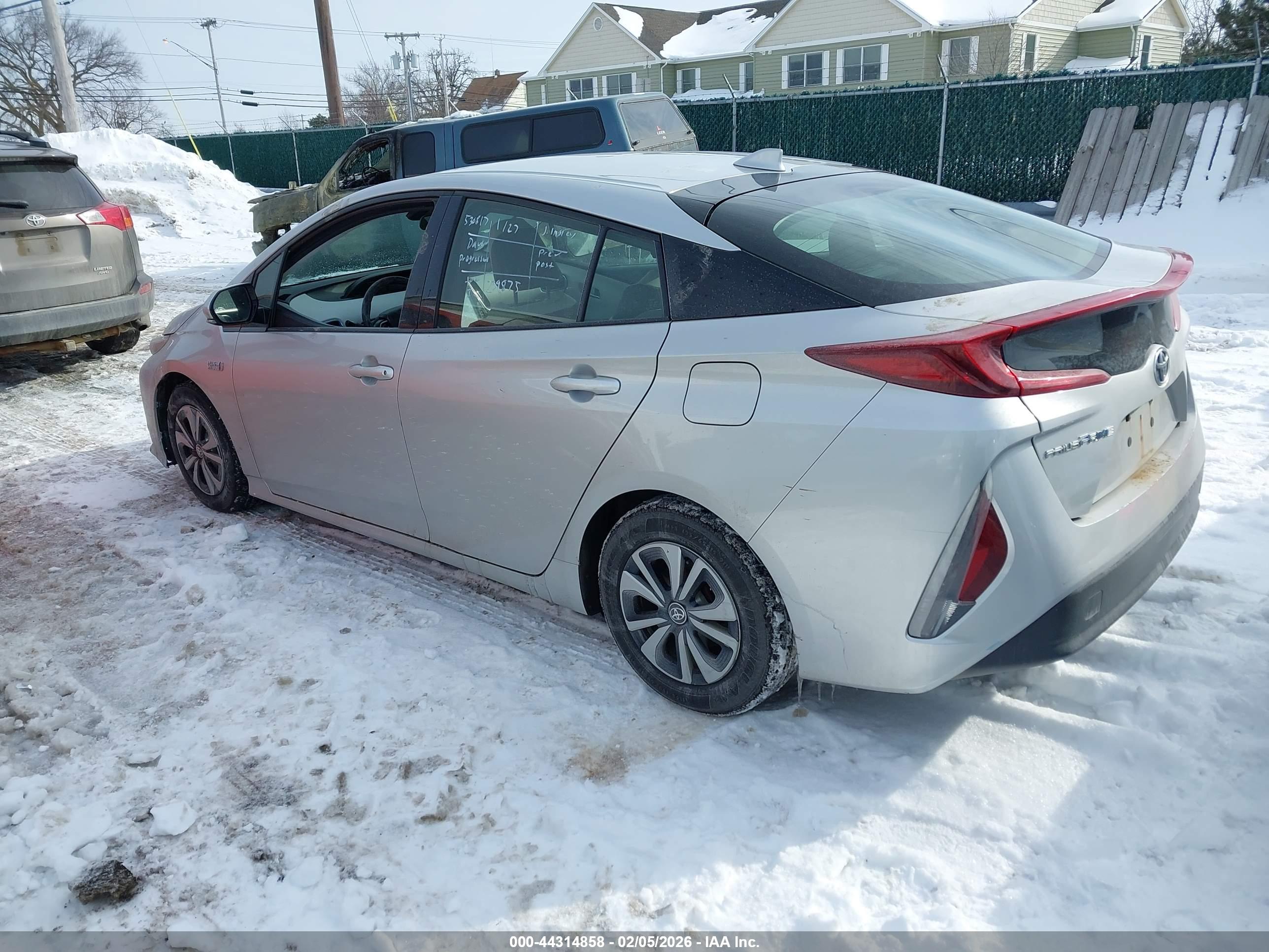TOYOTA PRIUS image 3