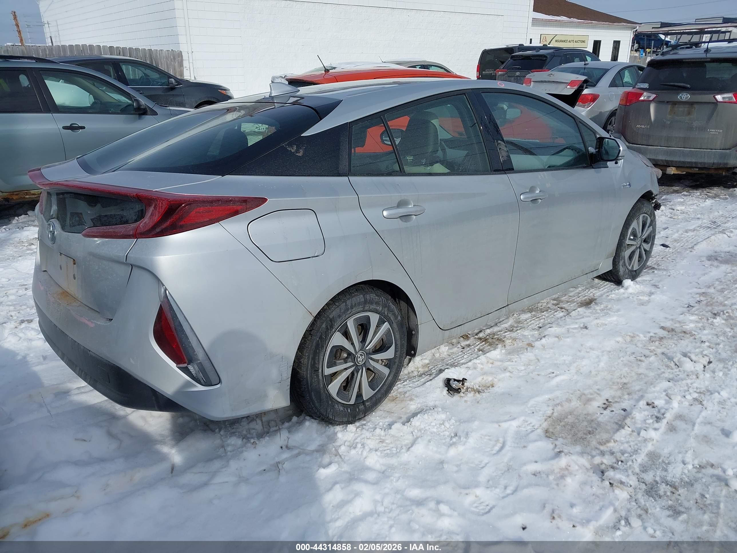 TOYOTA PRIUS image 4