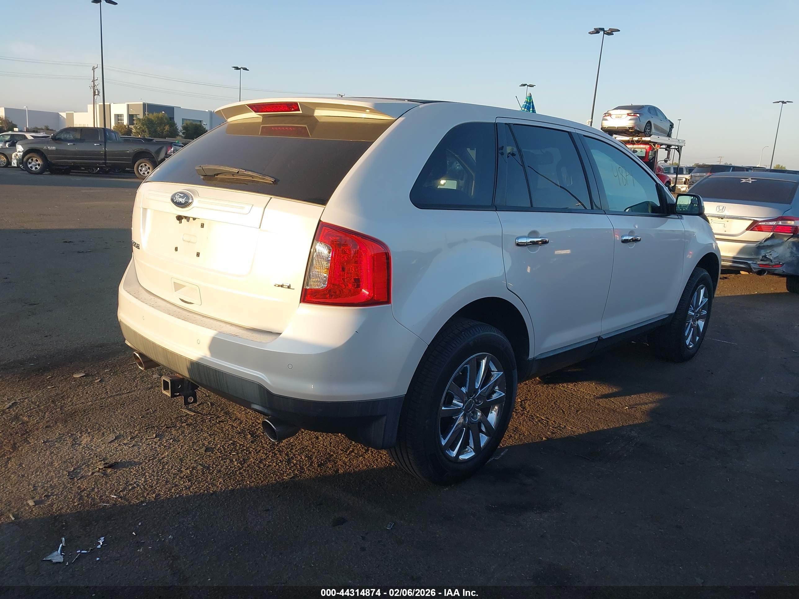 FORD EDGE image 4