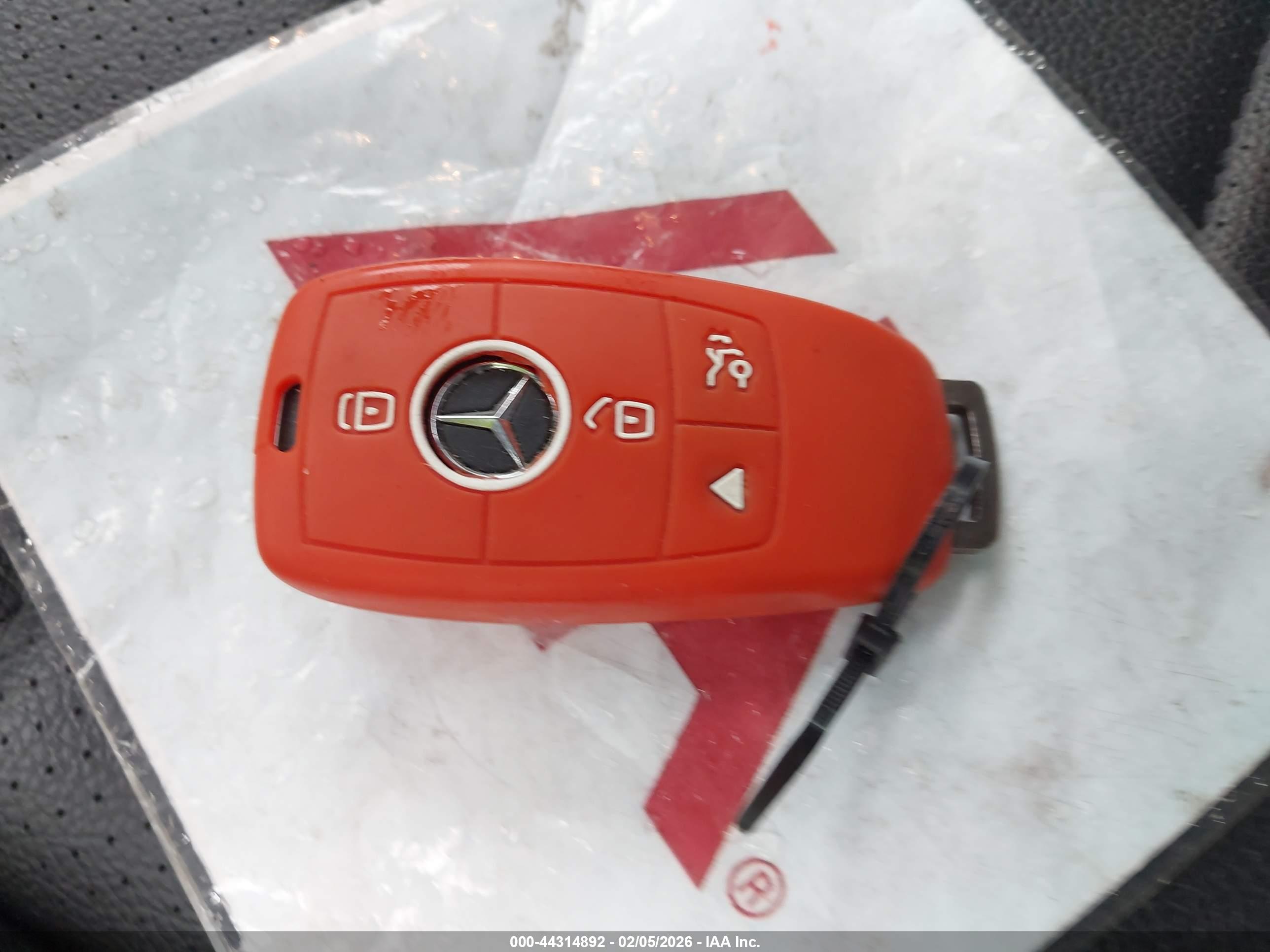 MERCEDES-BENZ GLE image 11