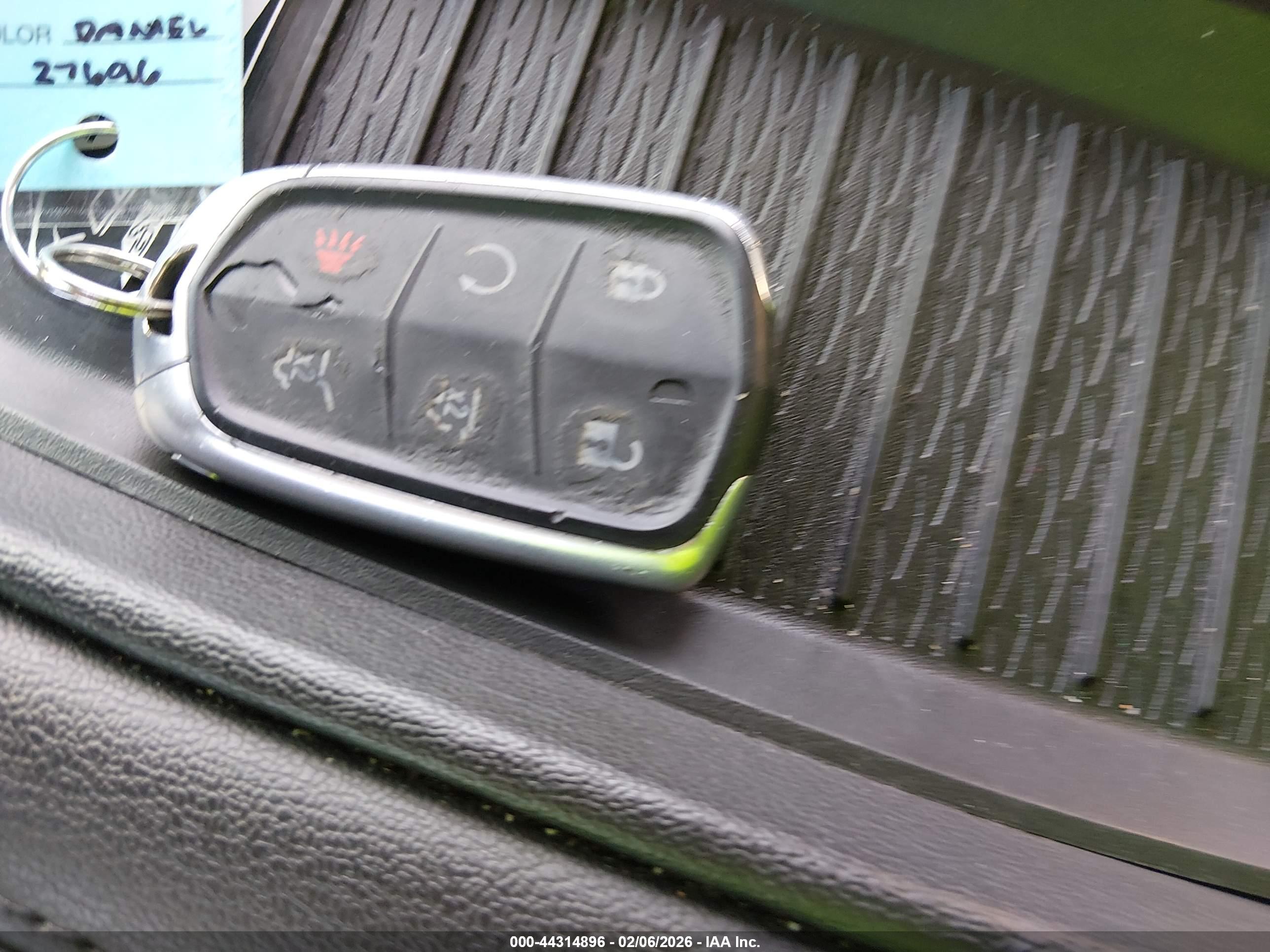 CADILLAC ESCALADE image 11