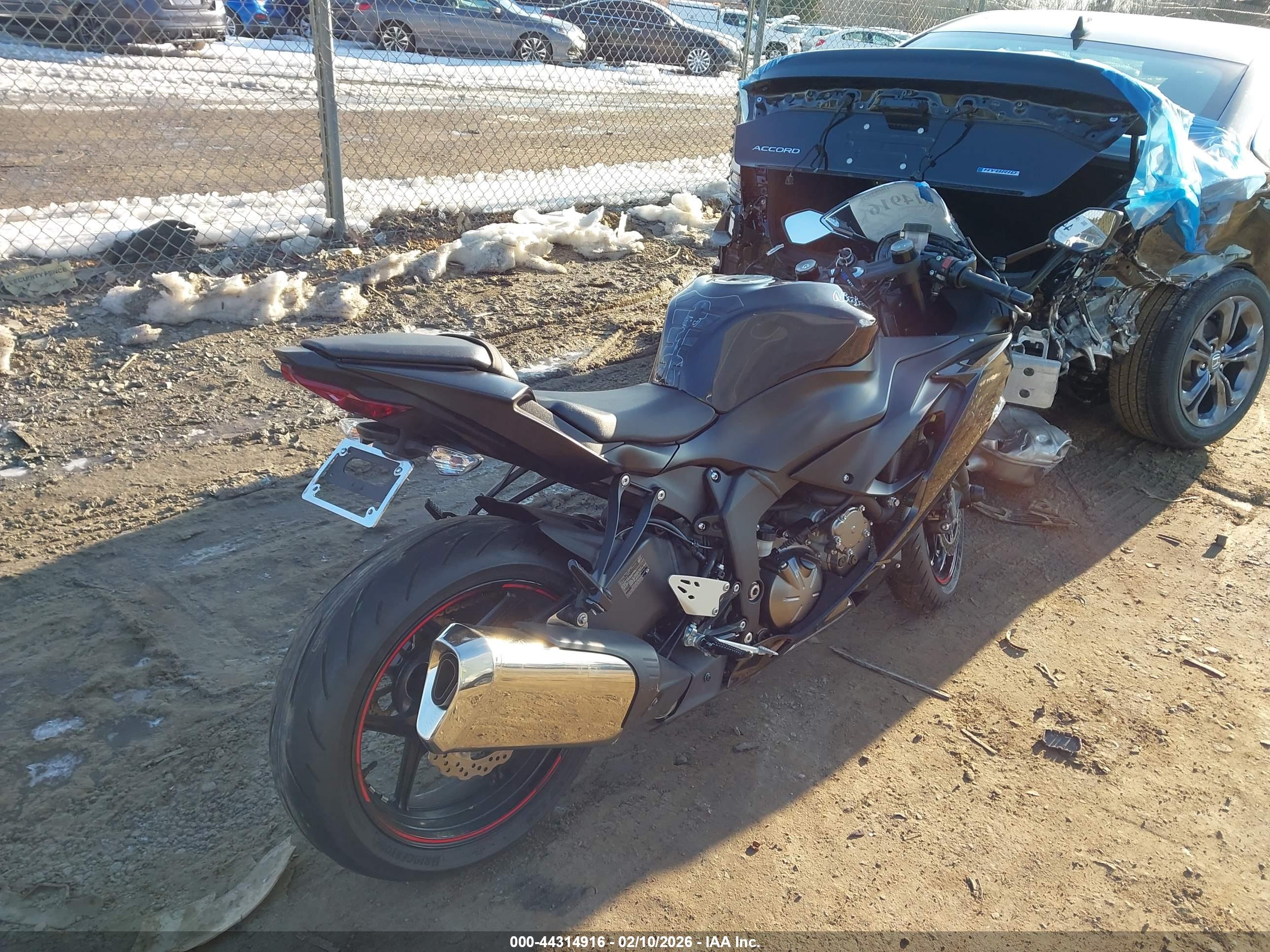 KAWASAKI ZX636 image 4