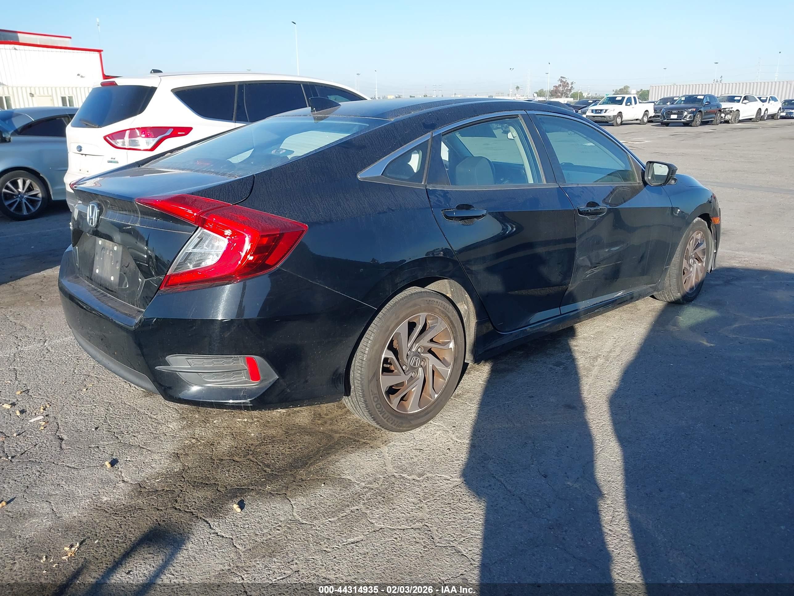 HONDA CIVIC image 4