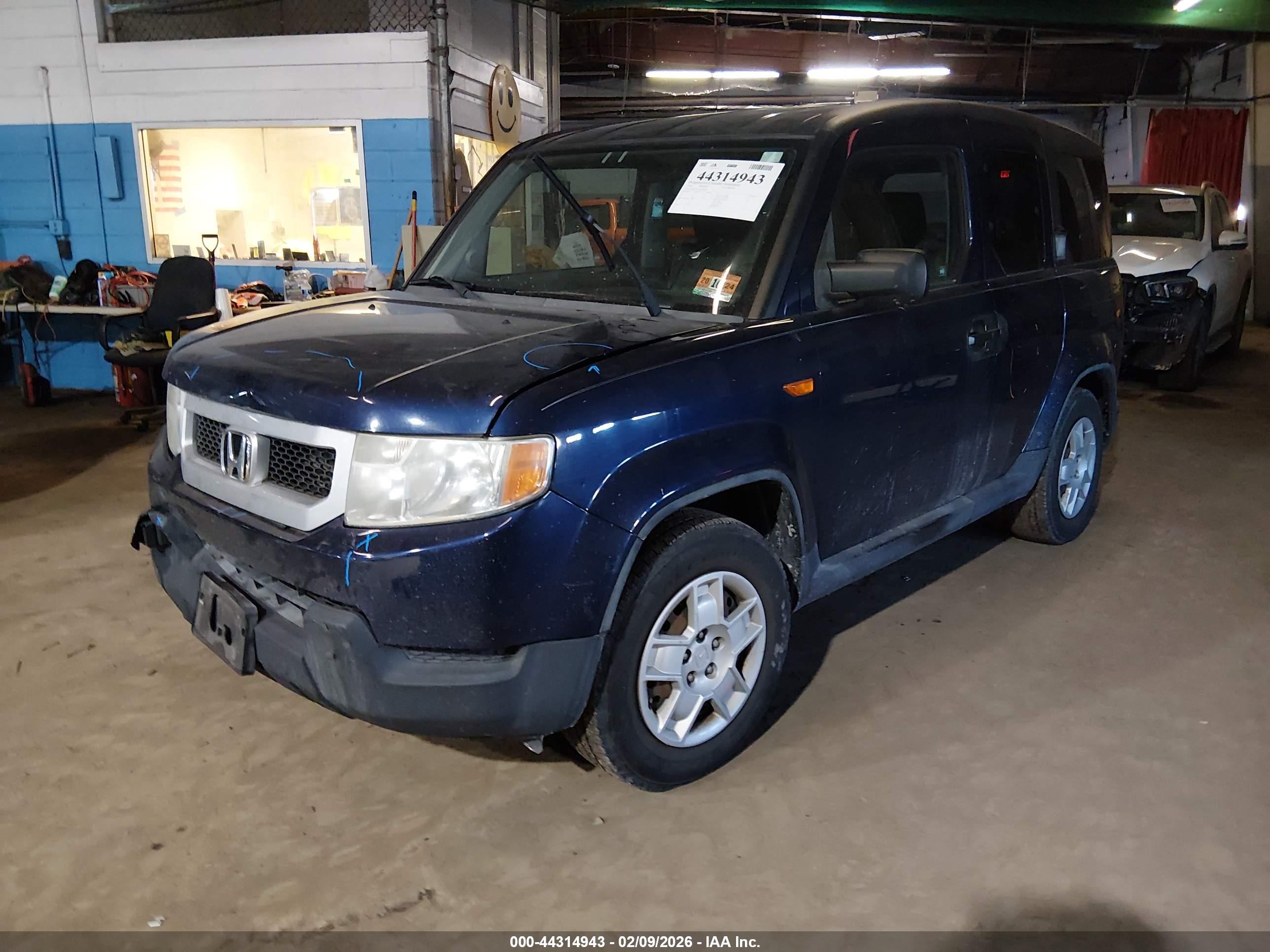 HONDA ELEMENT image 2