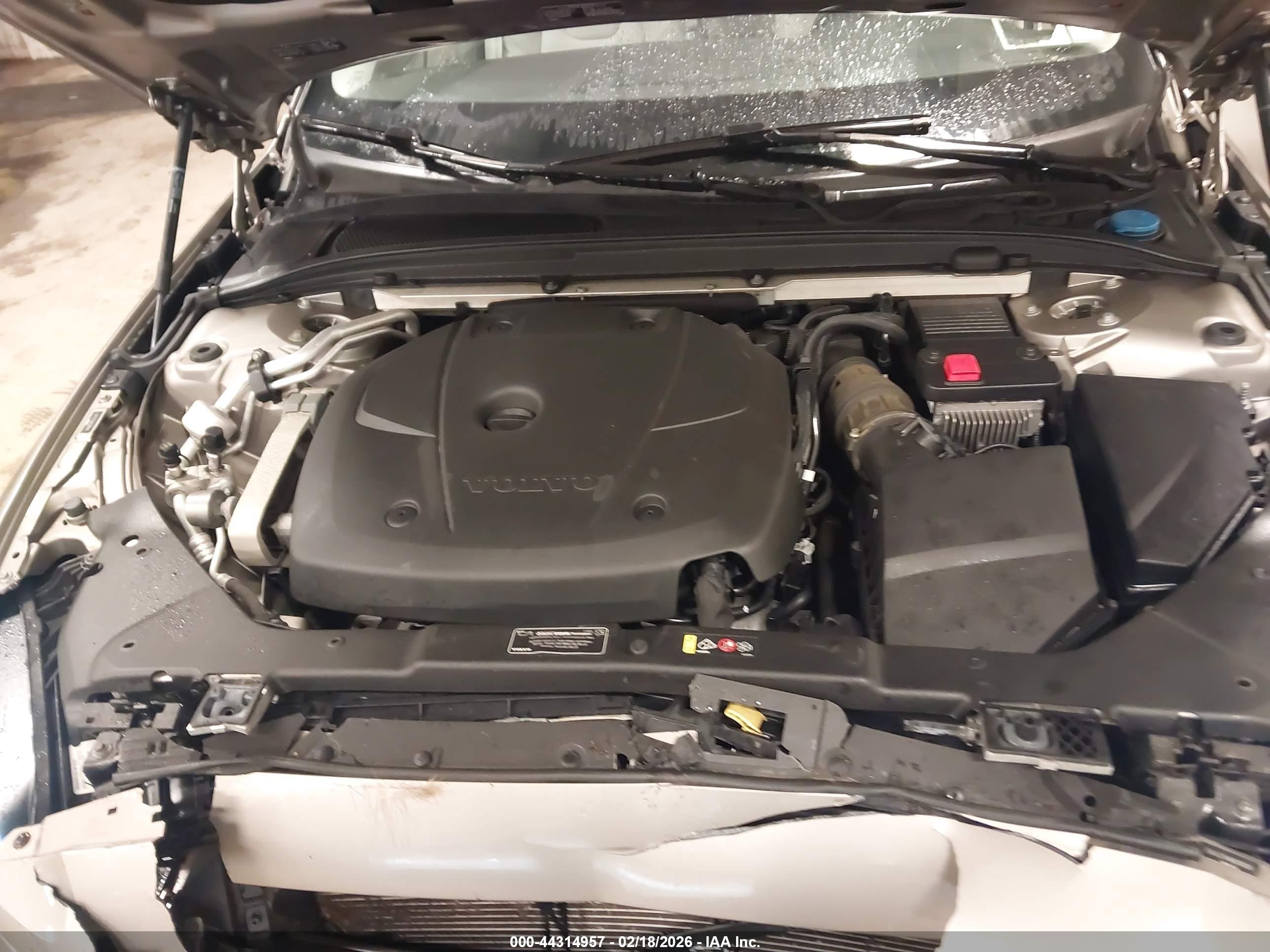 VOLVO S60 image 10