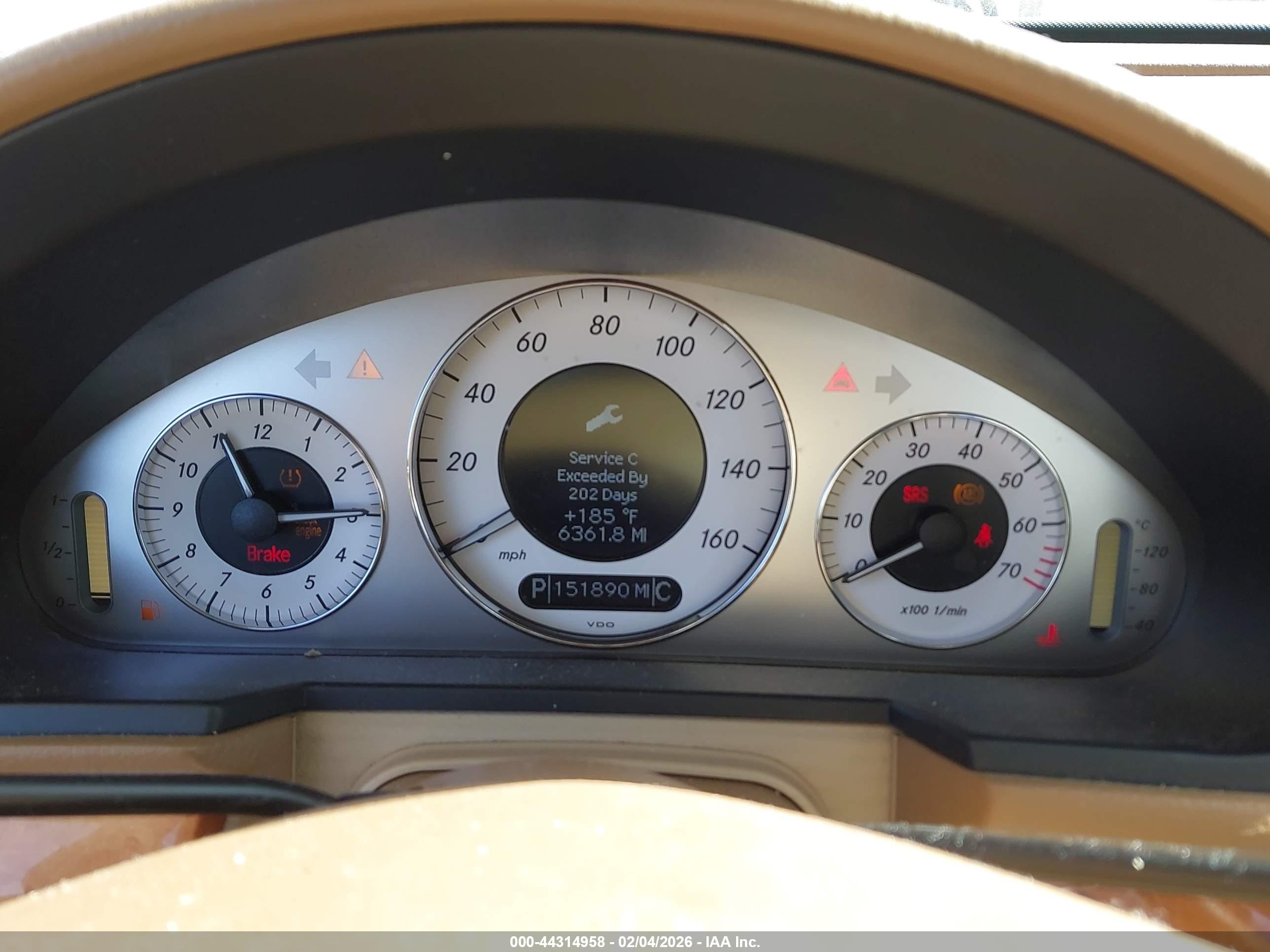 MERCEDES-BENZ E image 7