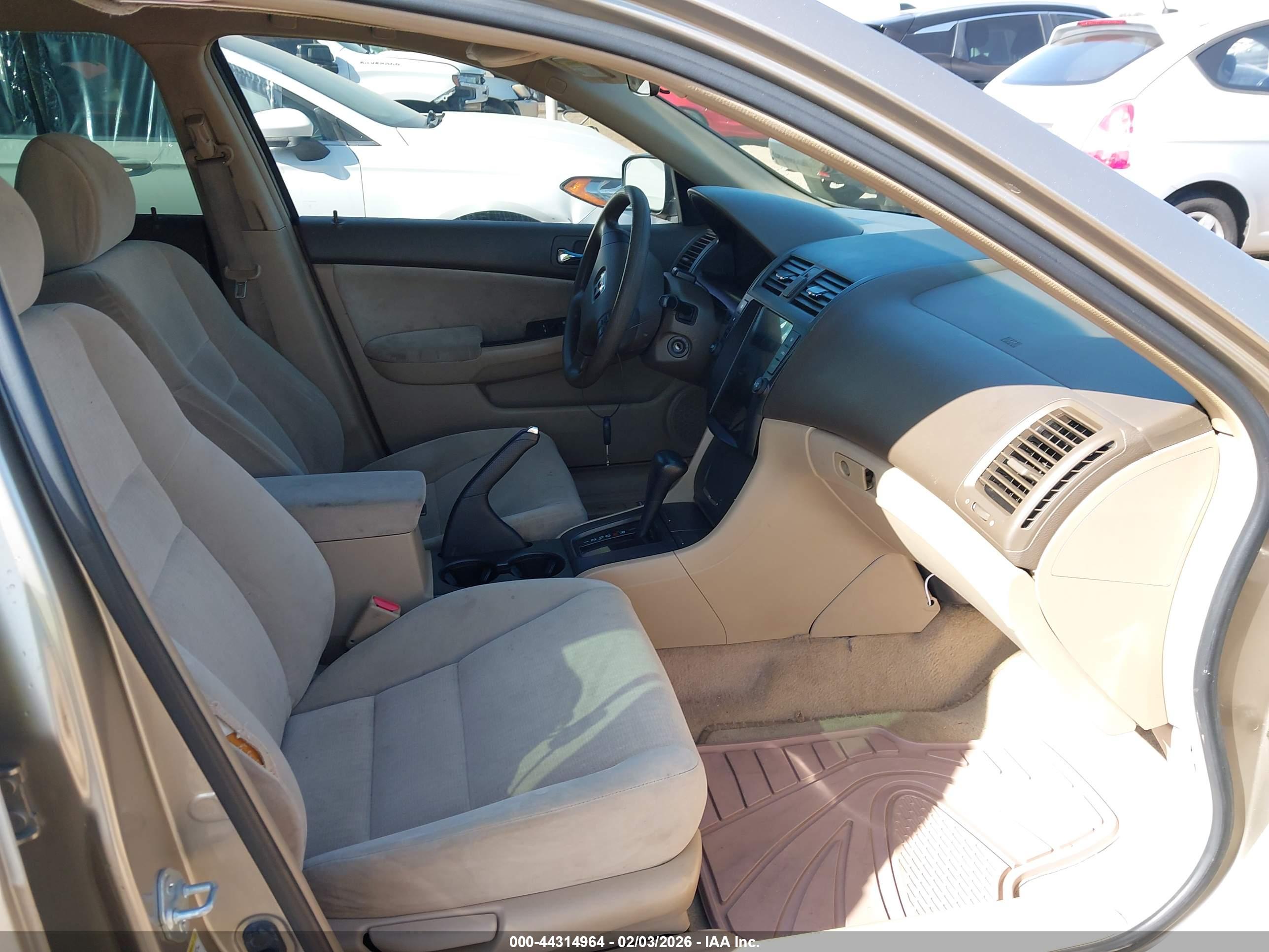 HONDA ACCORD image 5