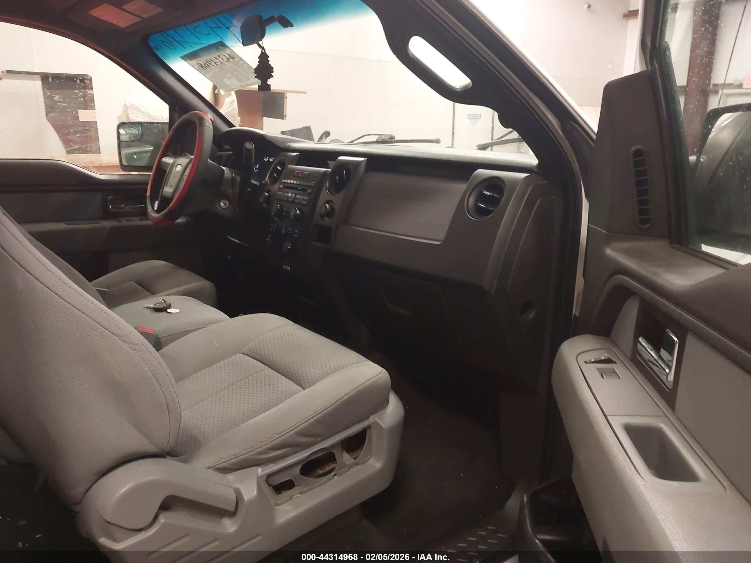 FORD F-150 image 5