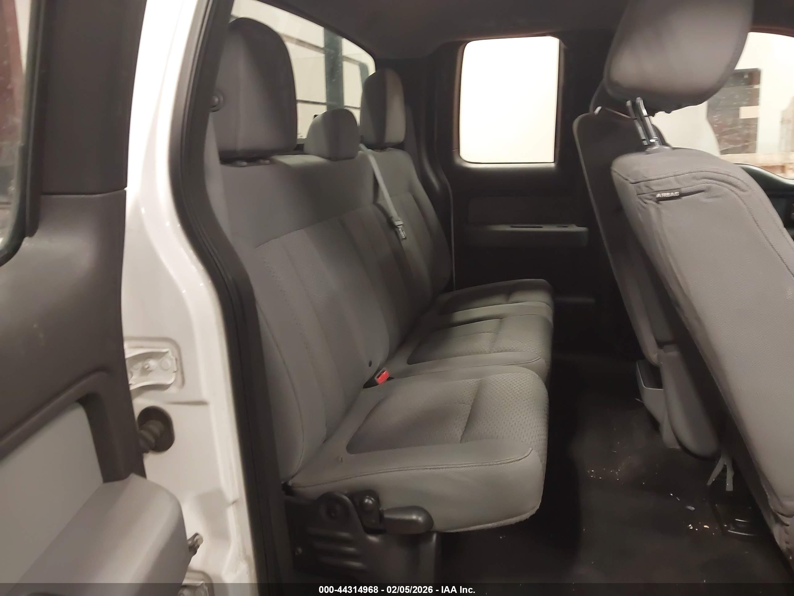 FORD F-150 image 8