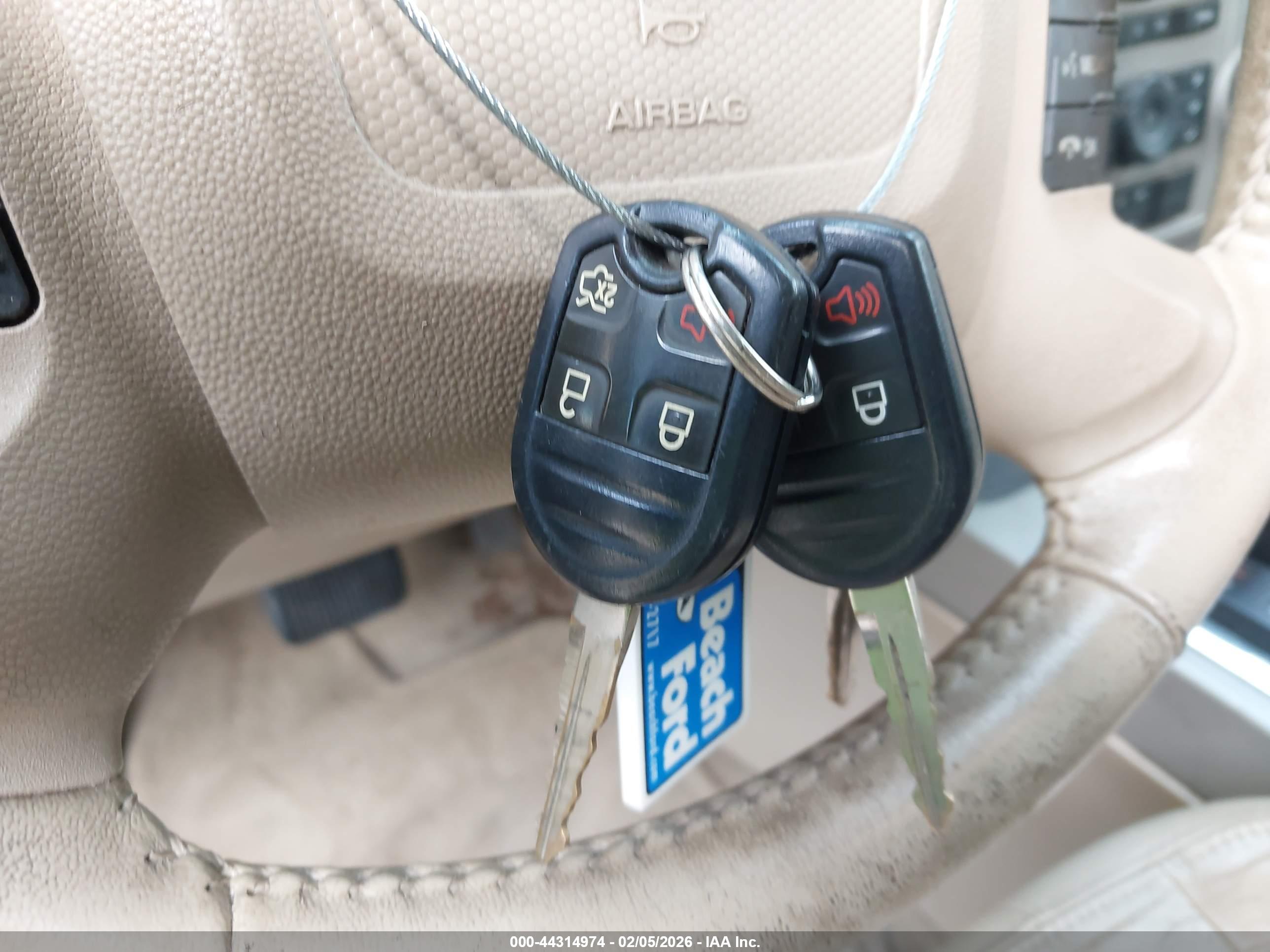 FORD ESCAPE image 11