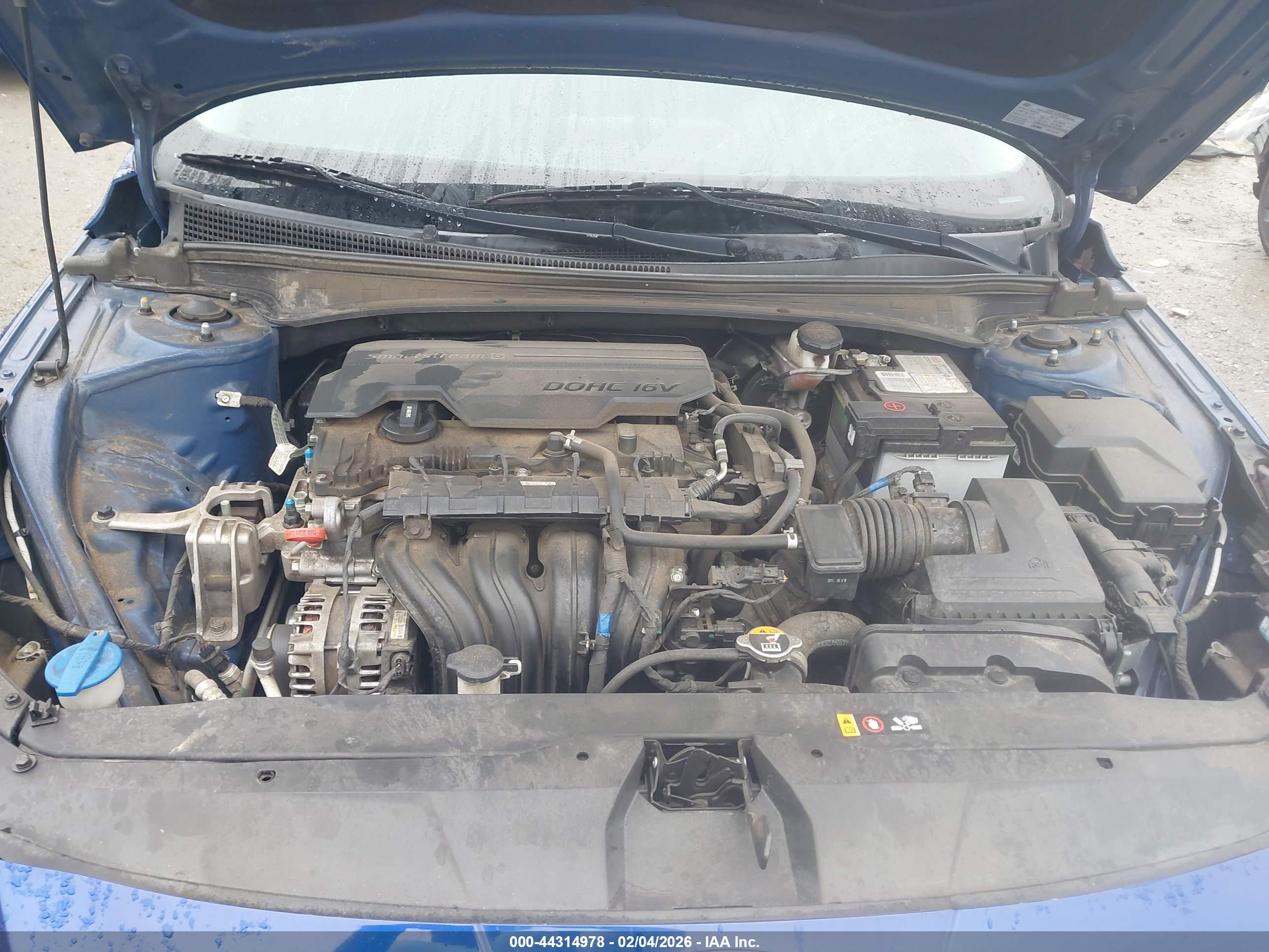 HYUNDAI ELANTRA image 10