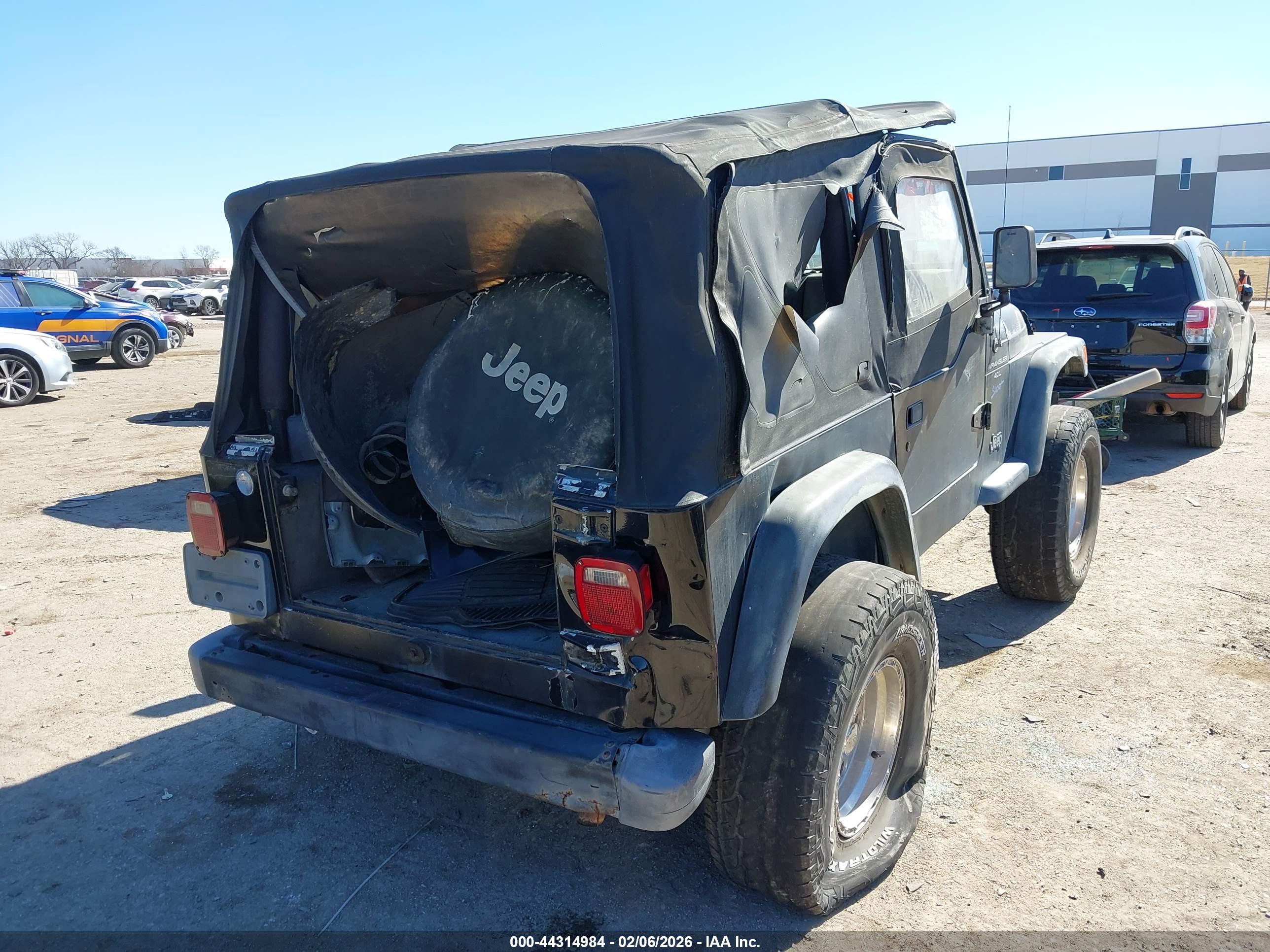 JEEP WRANGLER image 4