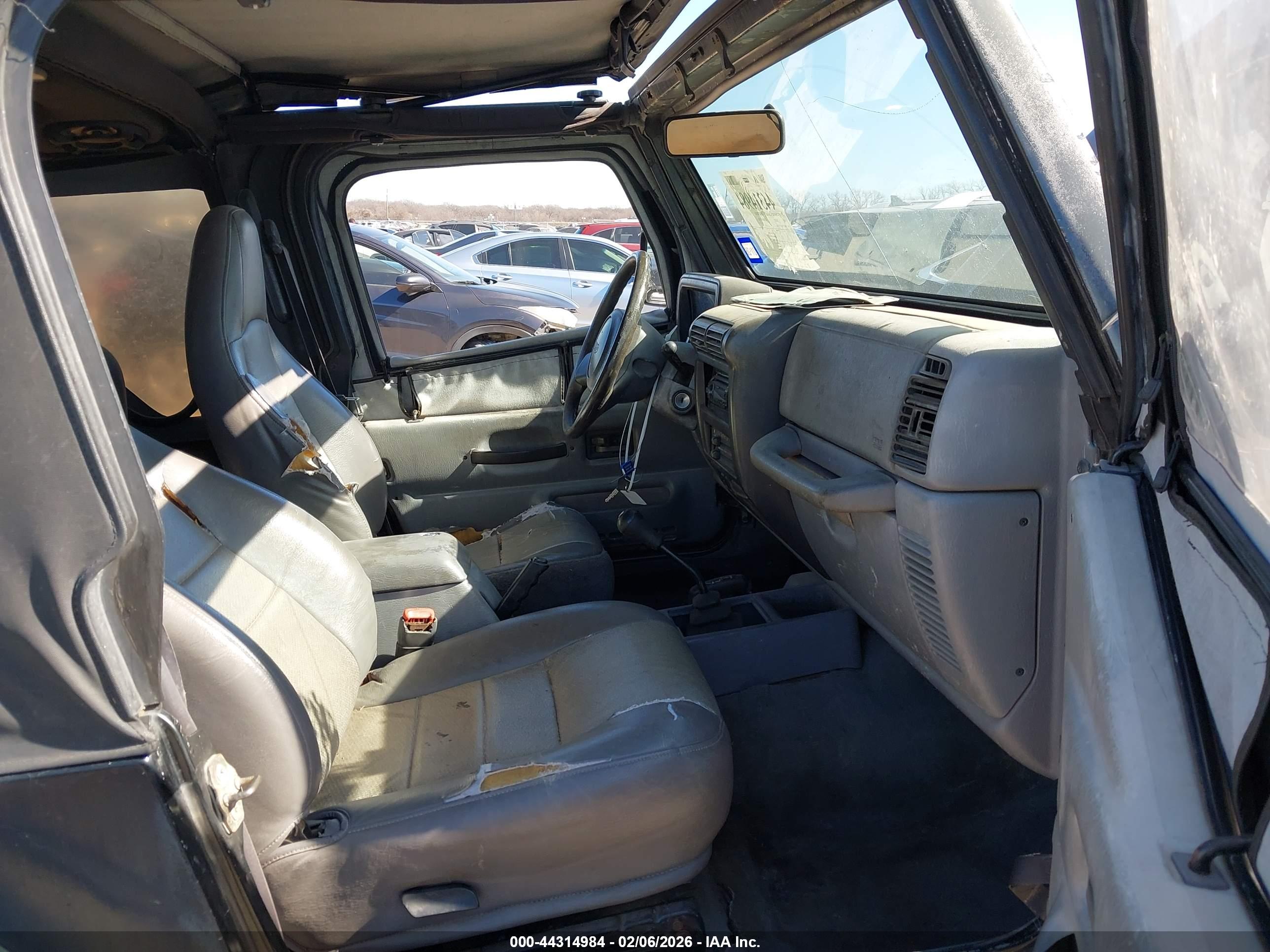 JEEP WRANGLER image 5