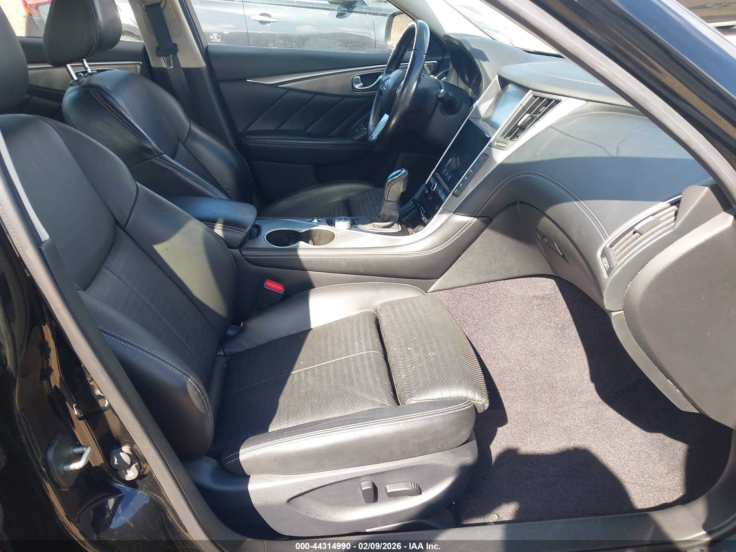 INFINITI Q50 image 5