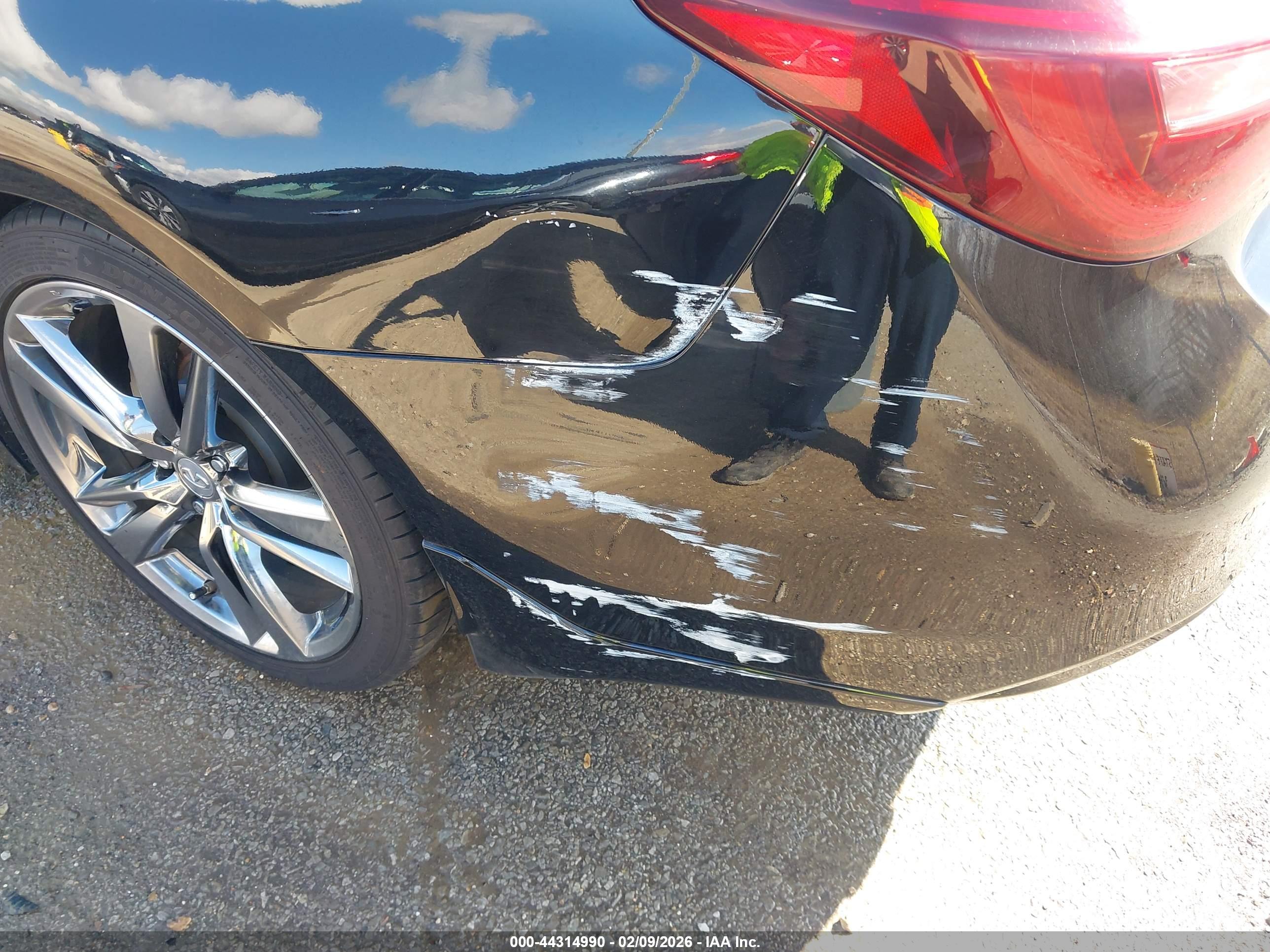 INFINITI Q50 image 6