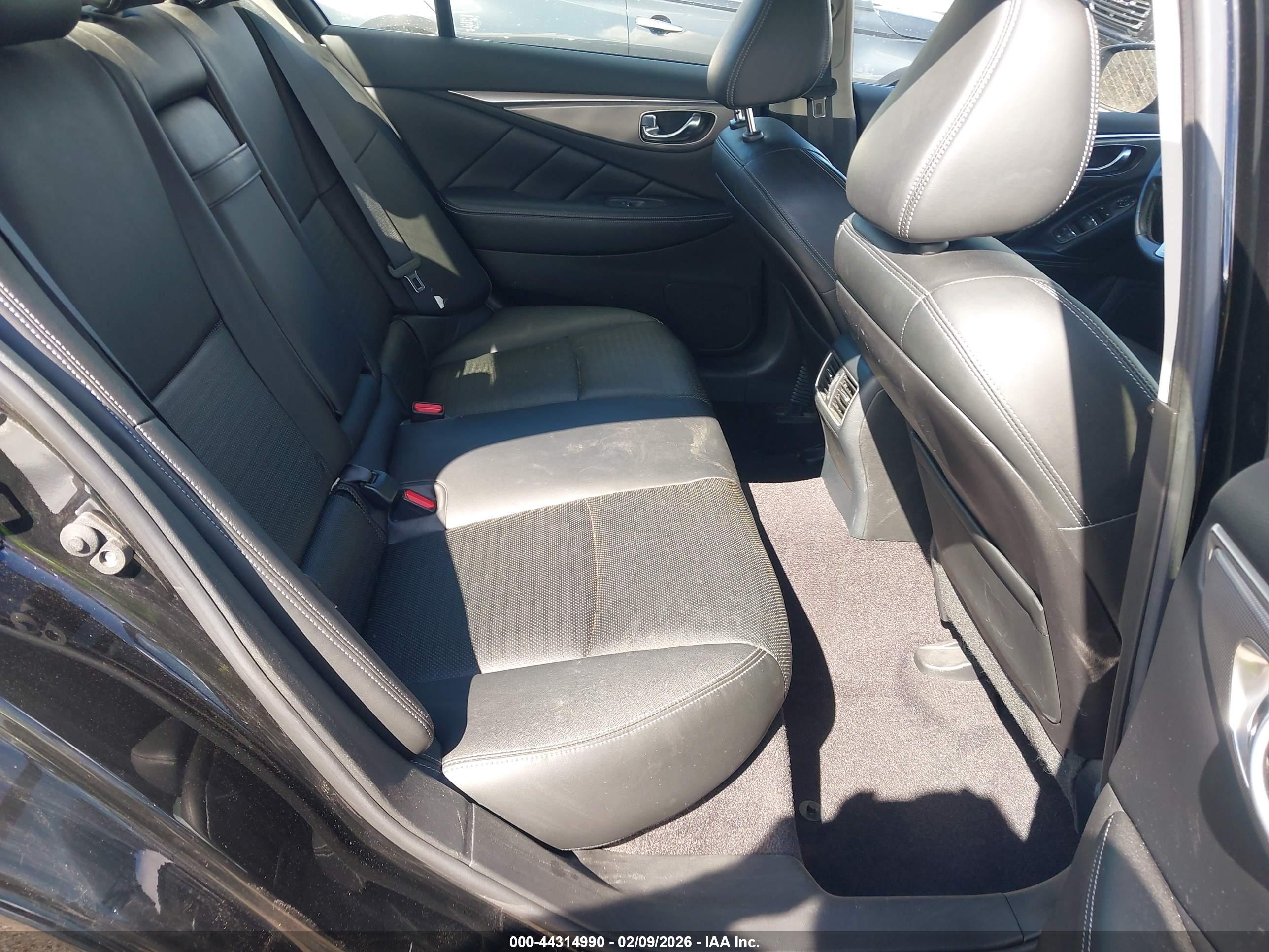INFINITI Q50 image 8