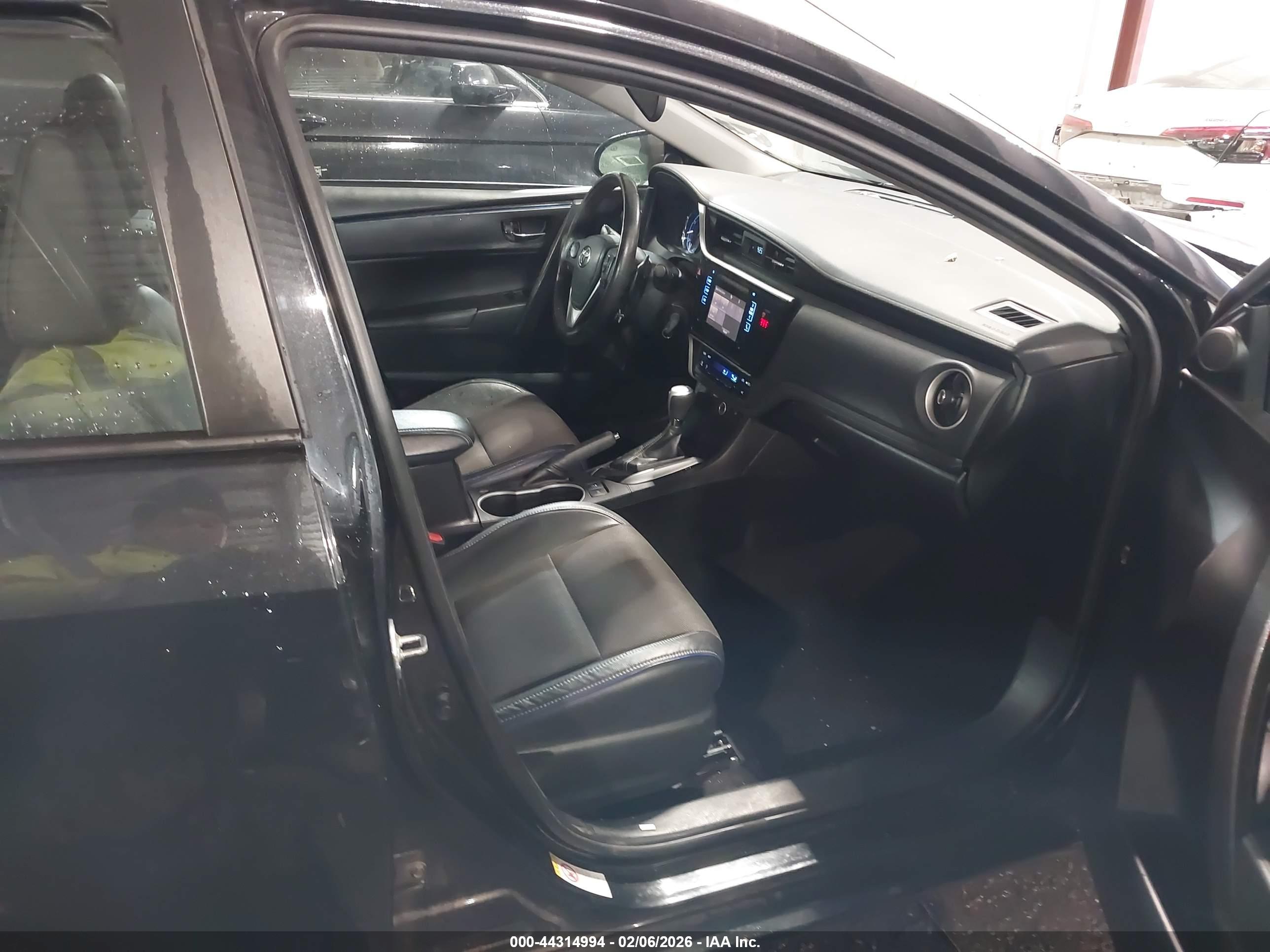 TOYOTA COROLLA image 5