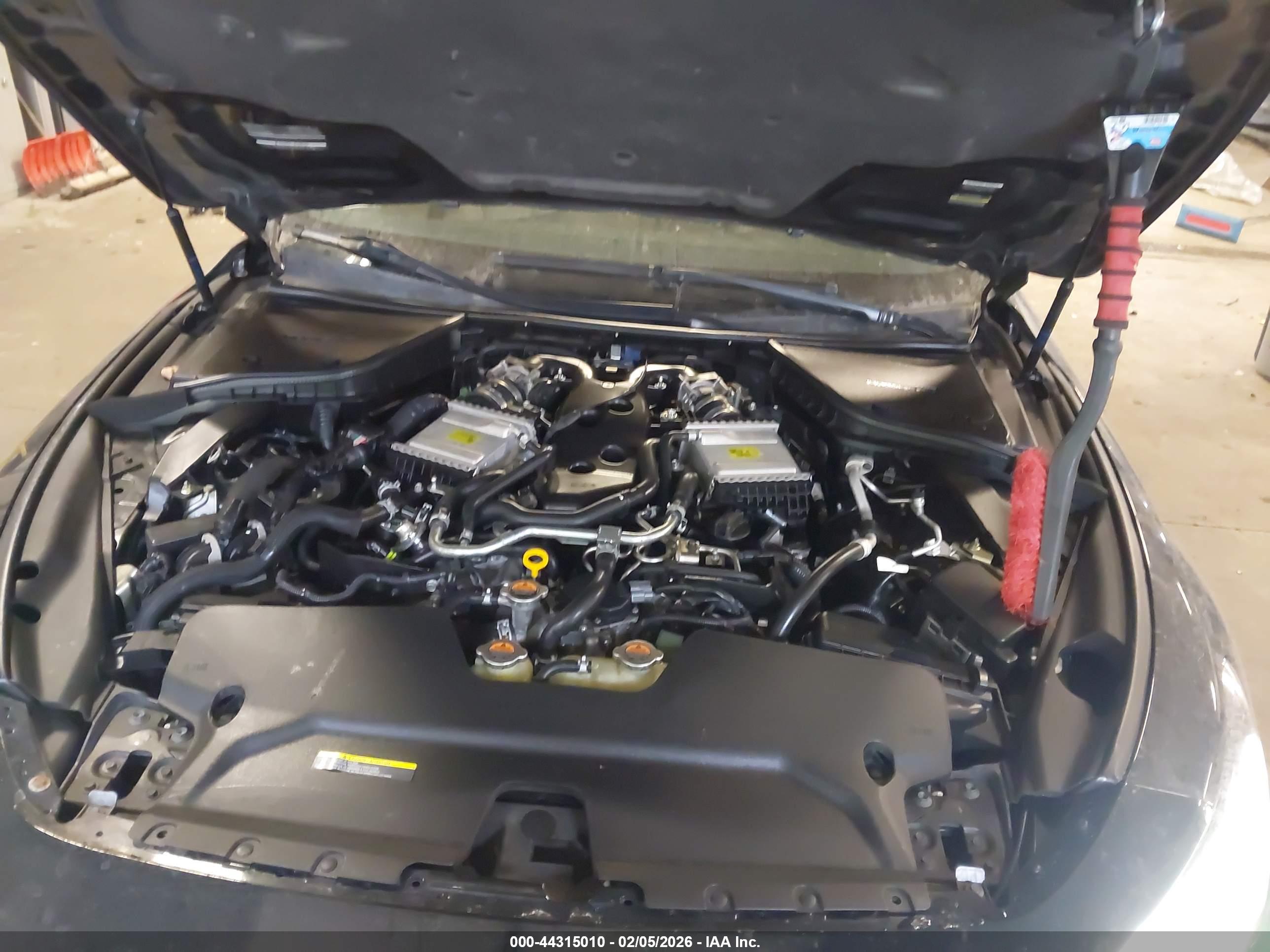 INFINITI Q60 image 10
