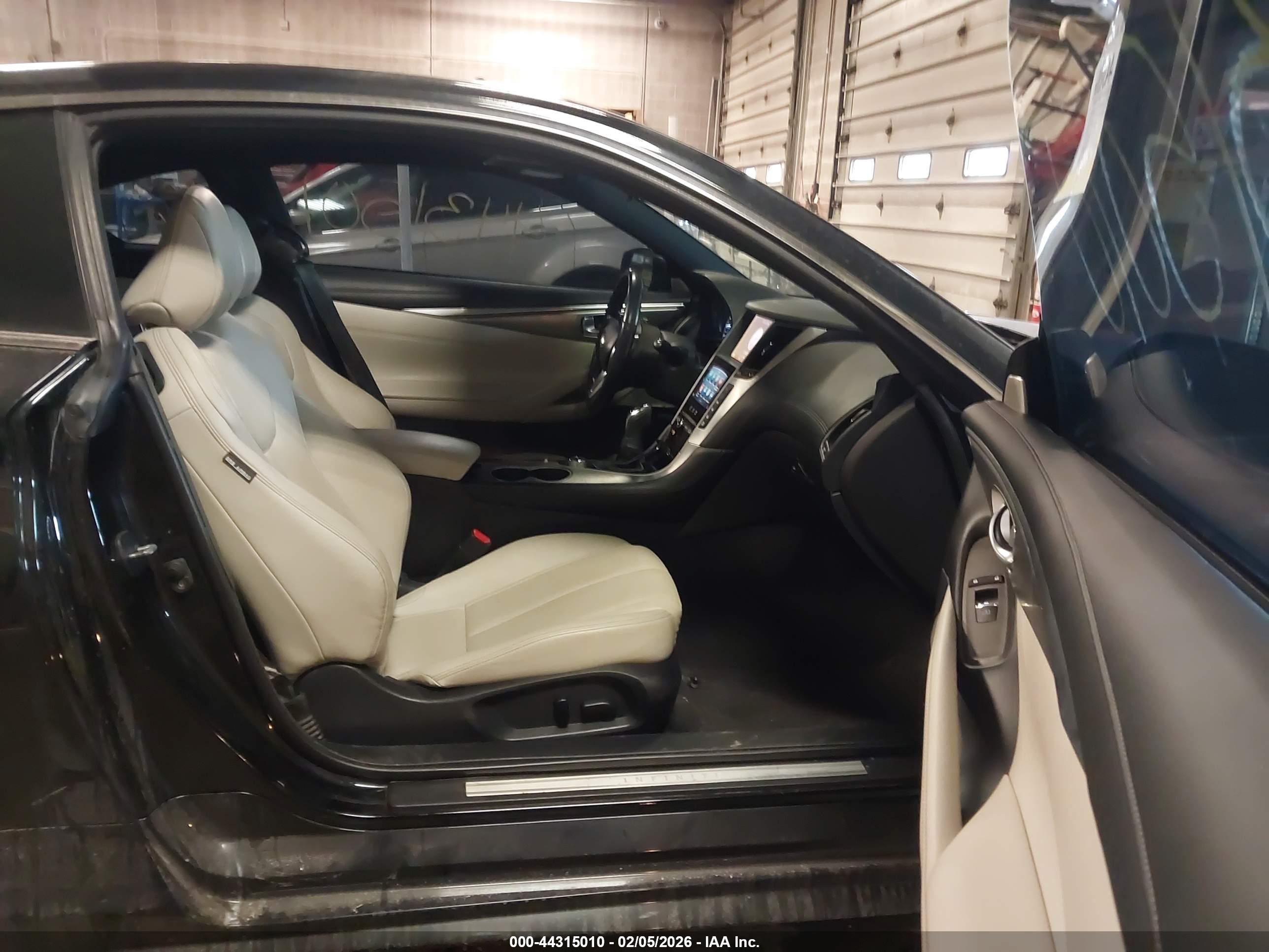 INFINITI Q60 image 5