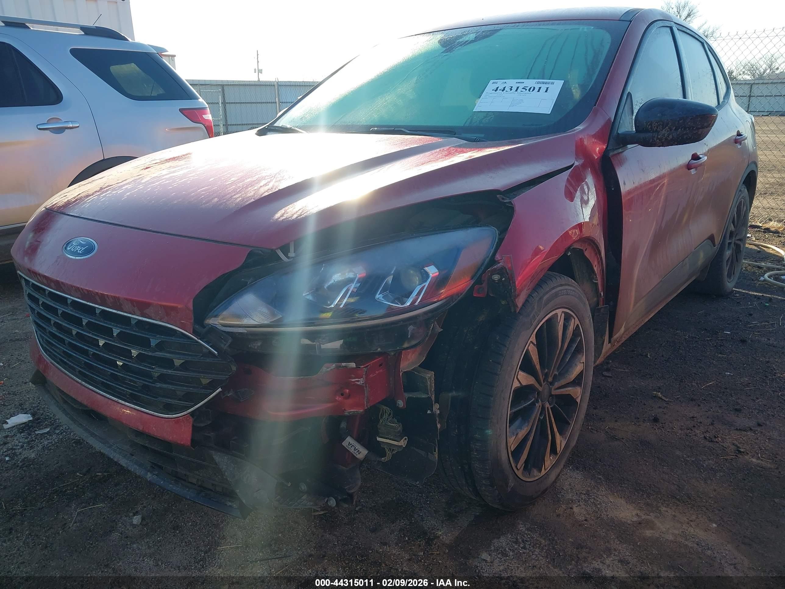 FORD ESCAPE image 6