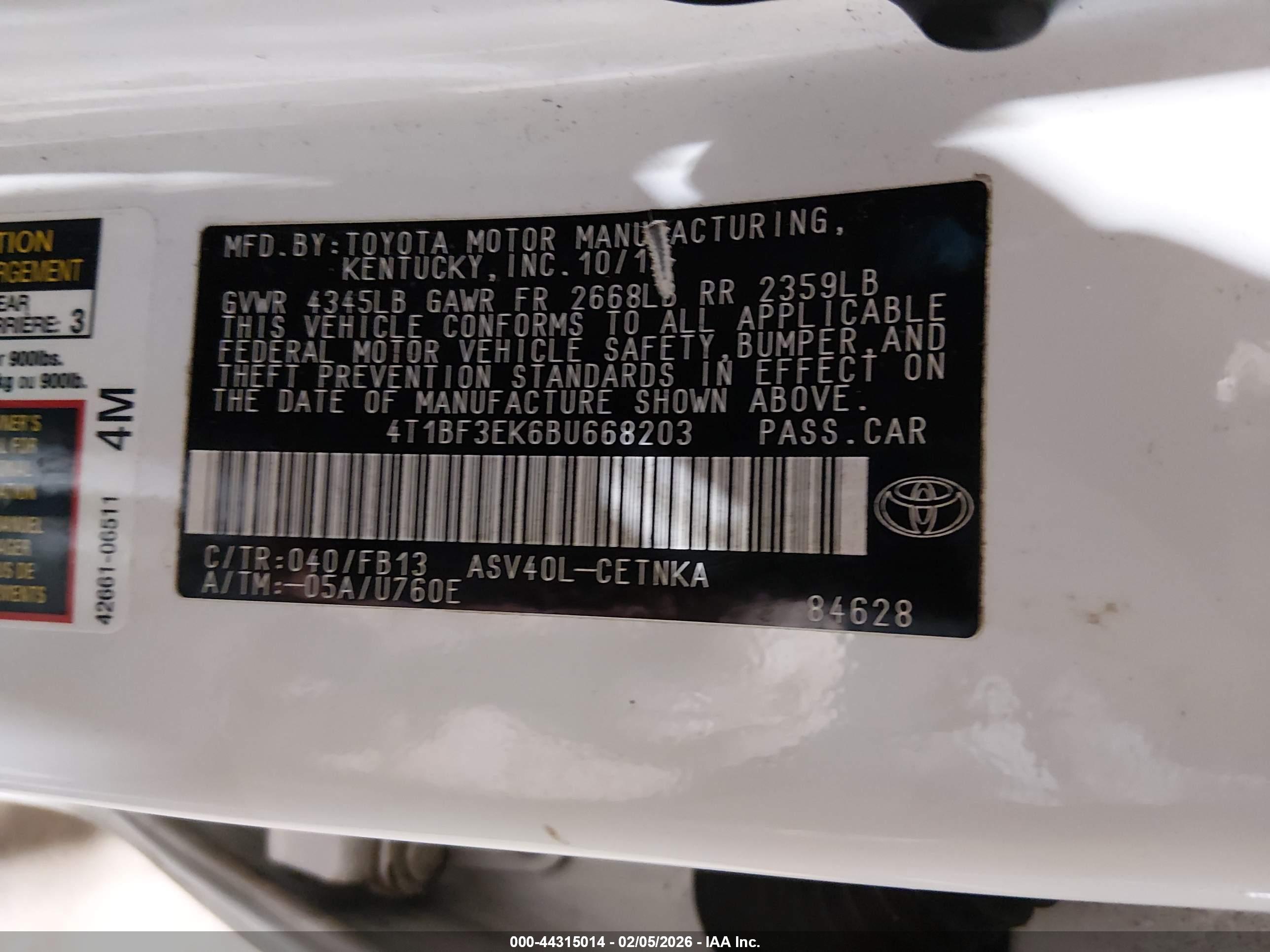 TOYOTA CAMRY image 9