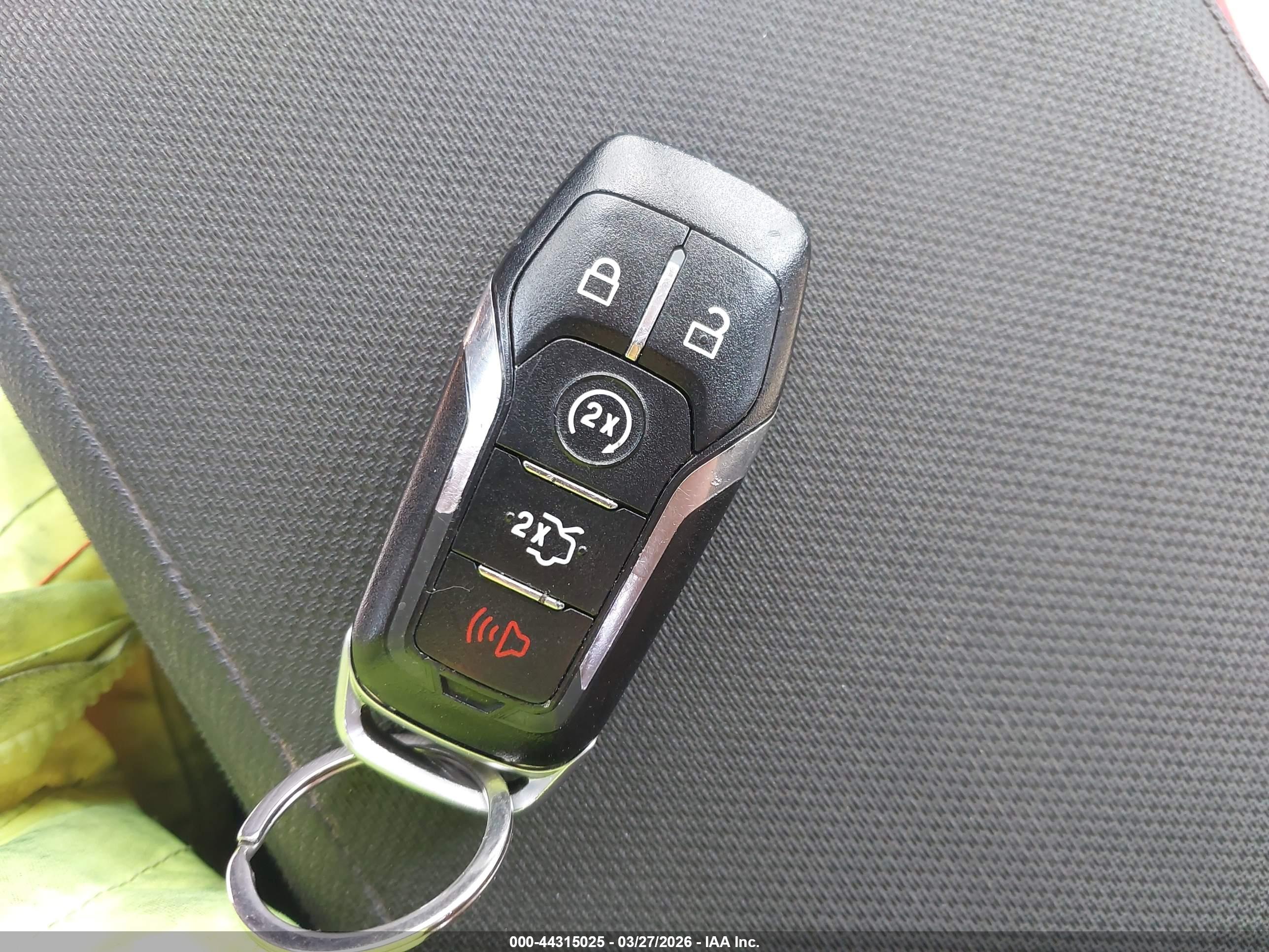 FORD FUSION image 11