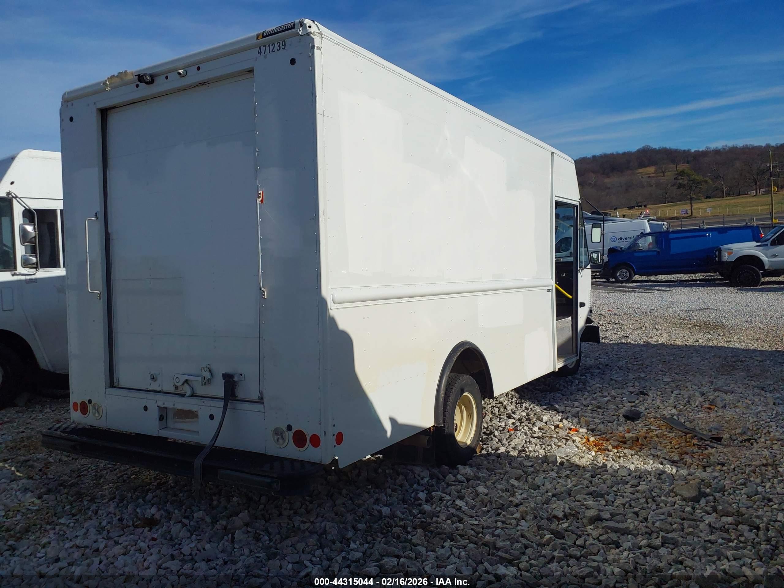 FORD ECONOLINE image 4