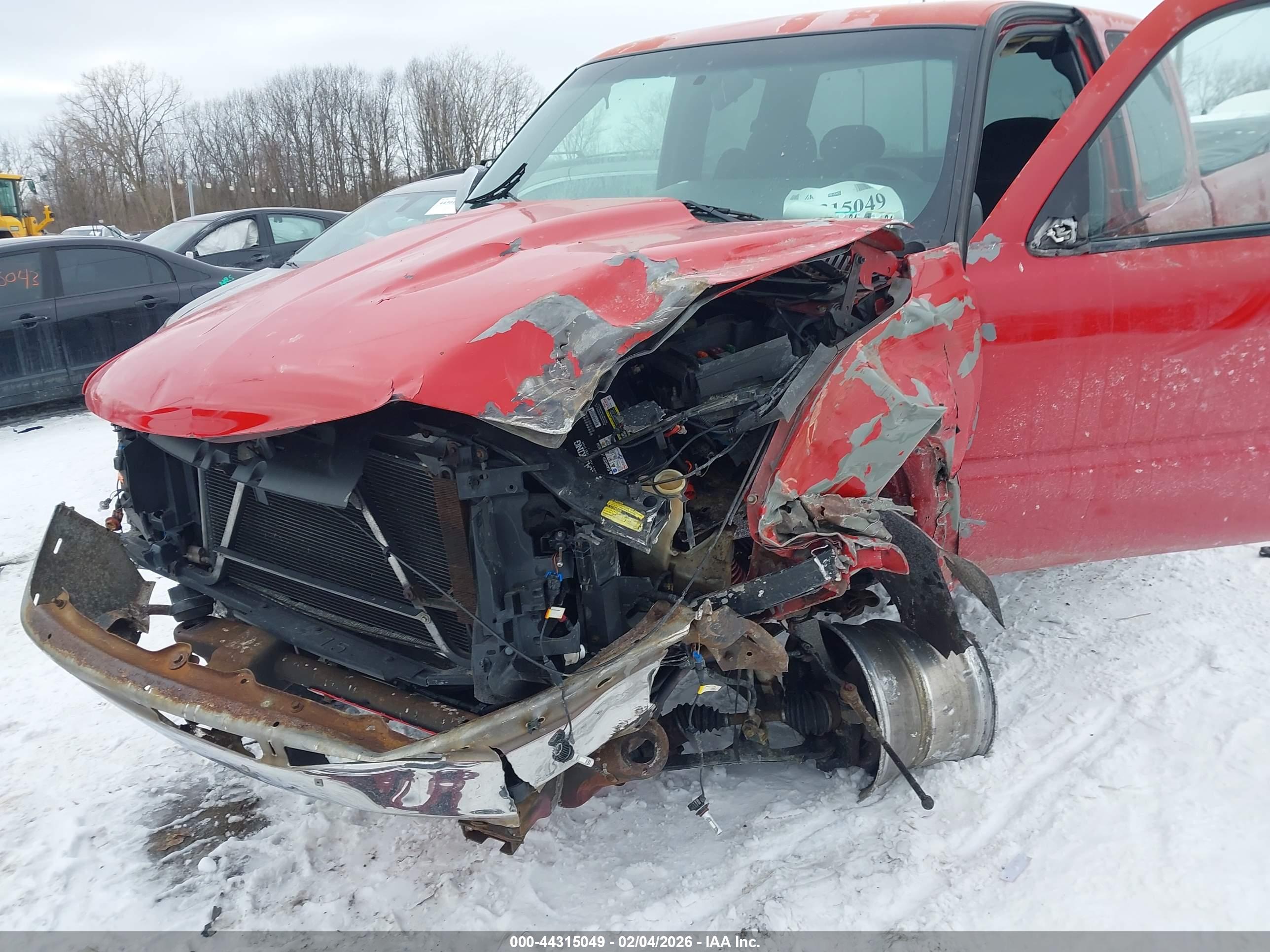 CHEVROLET SILVERADO image 6