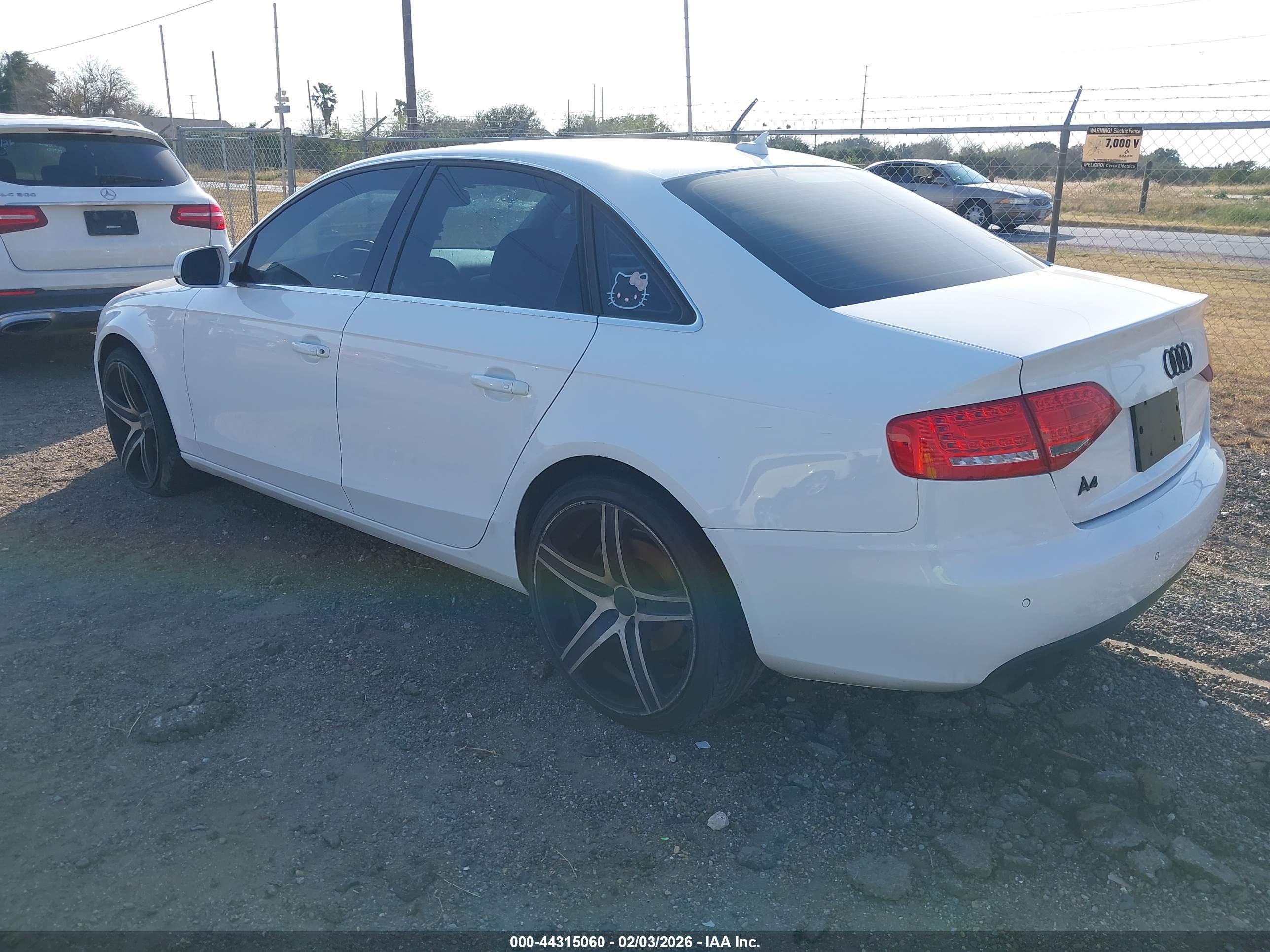 AUDI A4 image 3