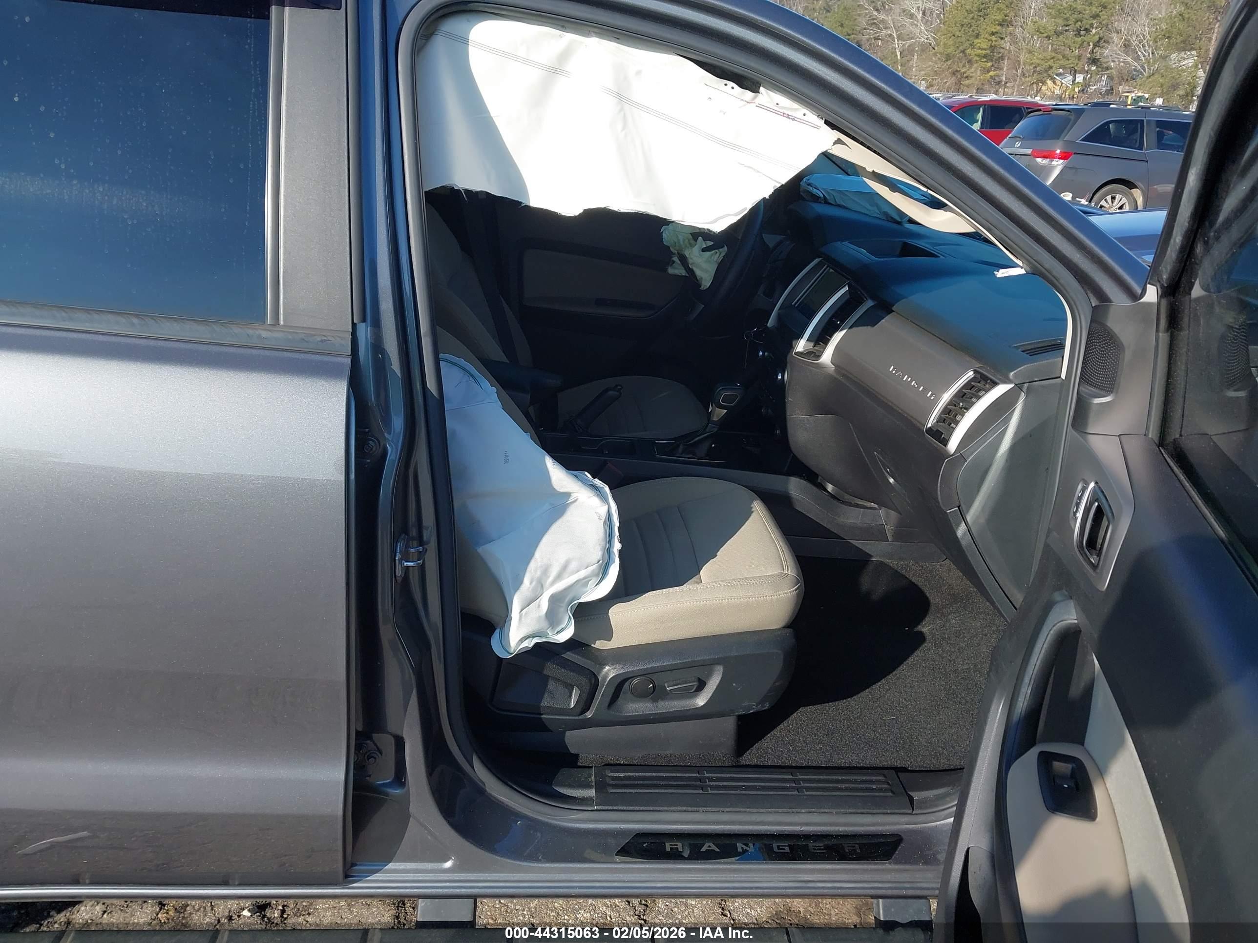 FORD RANGER image 5