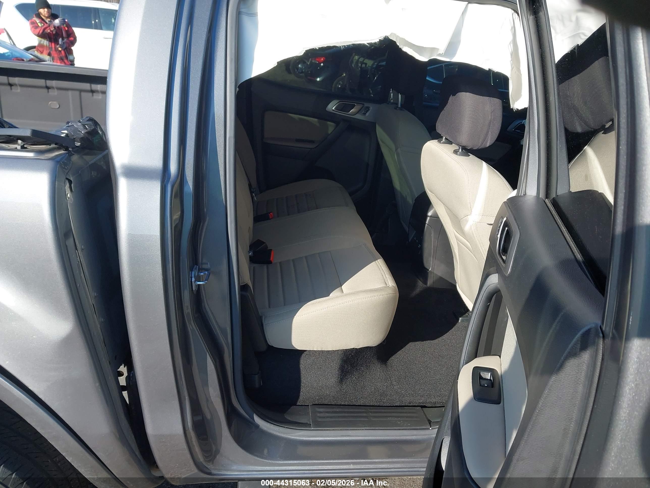 FORD RANGER image 8