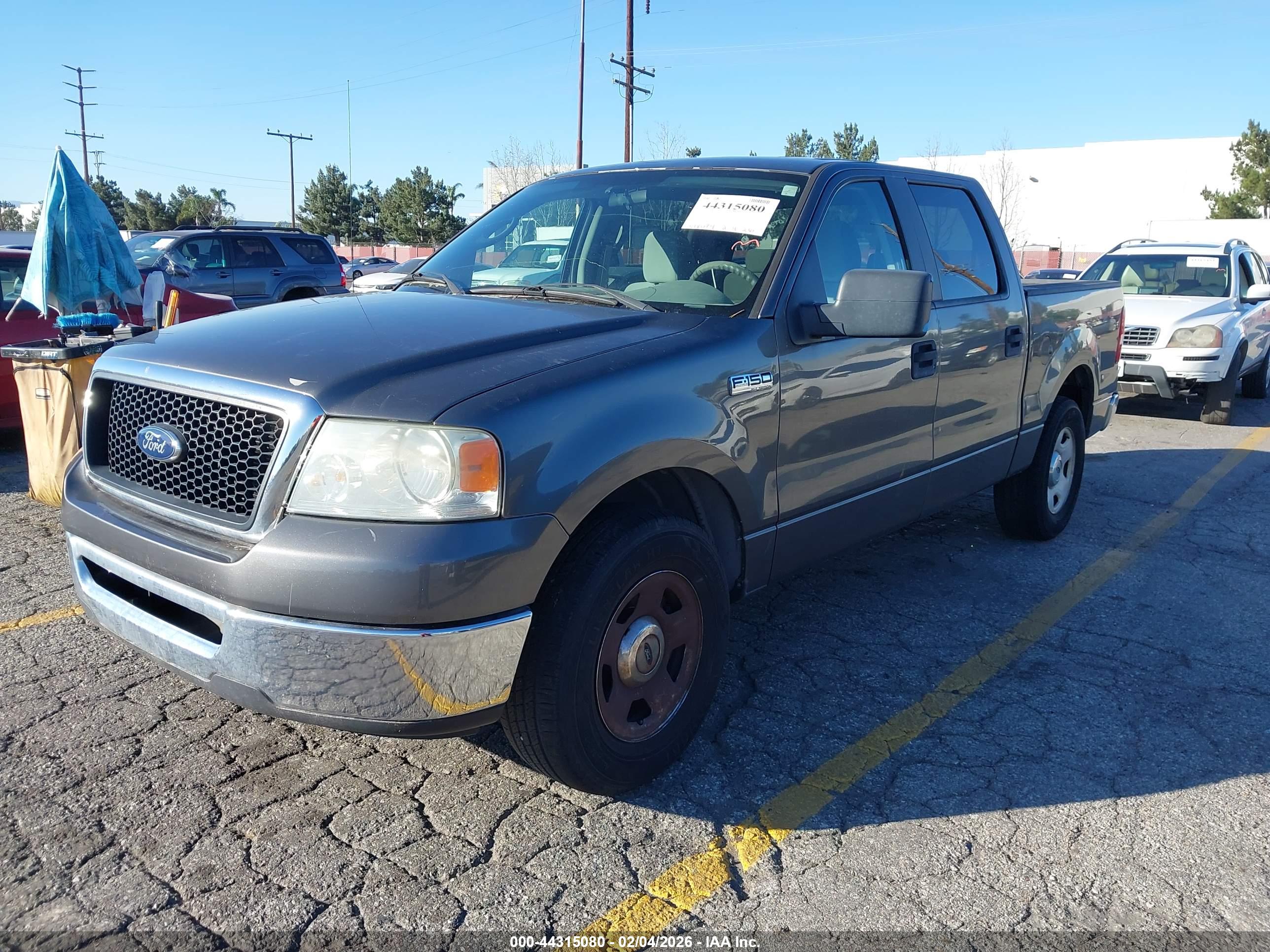FORD F-150 image 2