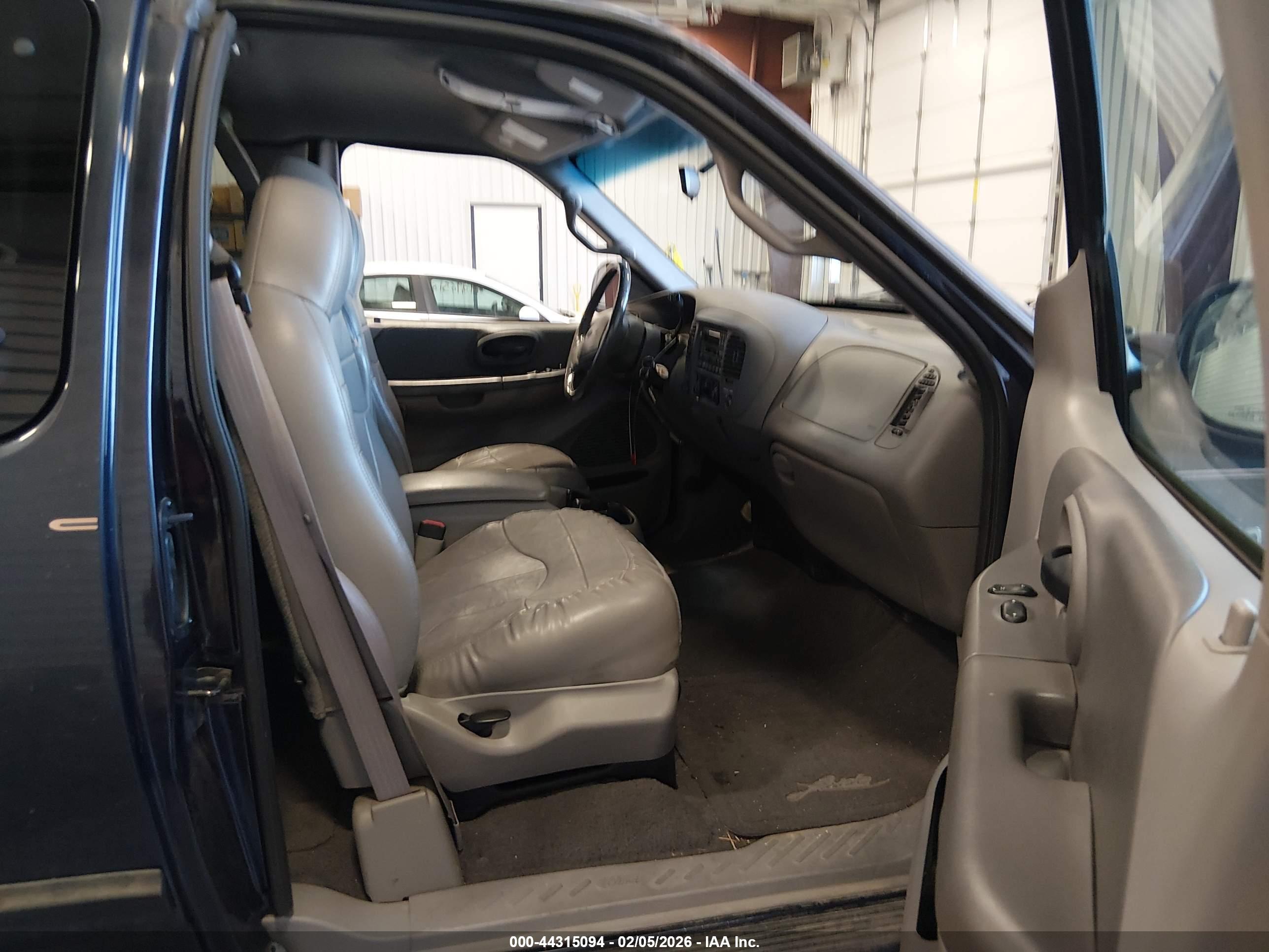 FORD F-150 image 5