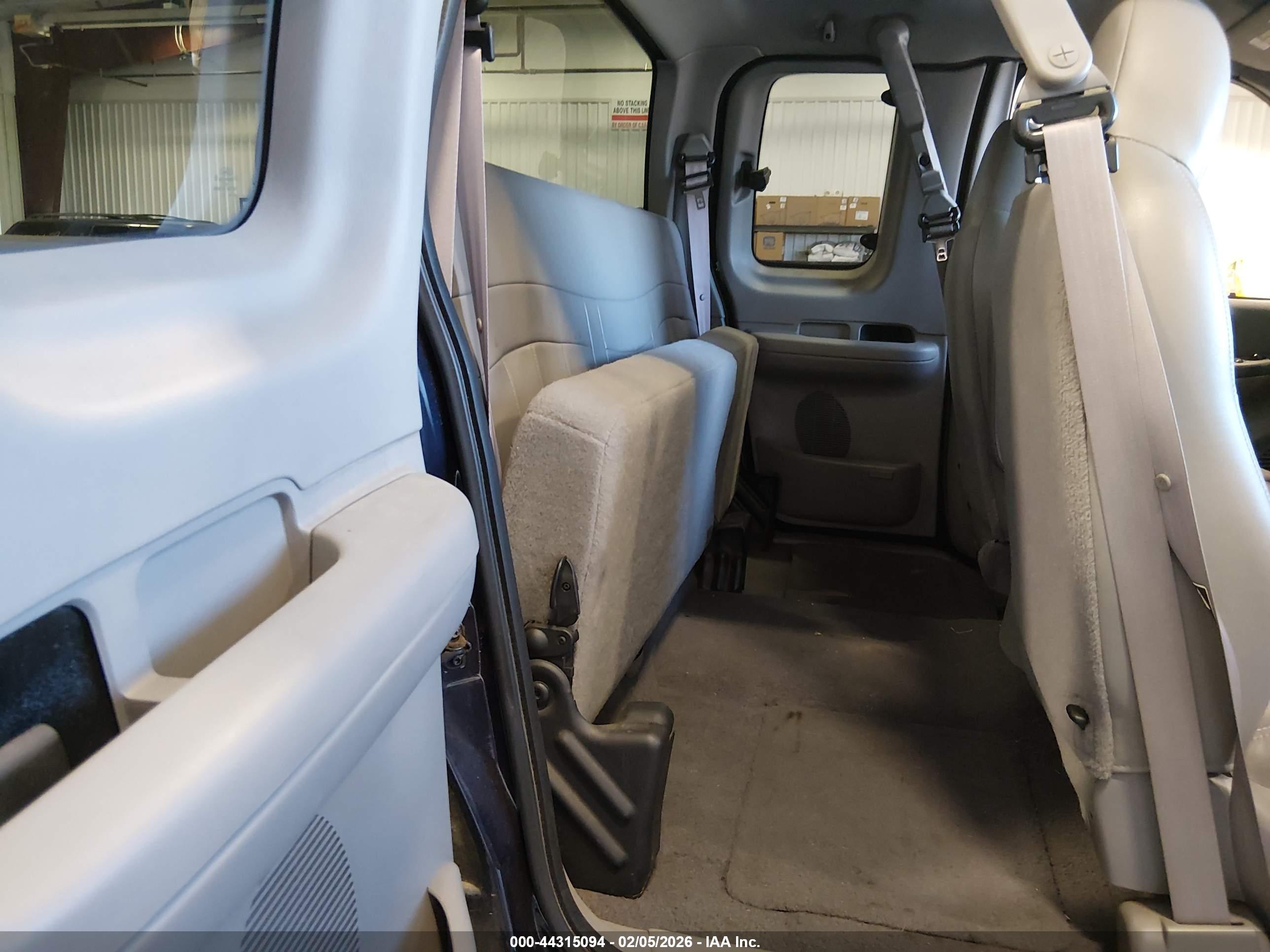FORD F-150 image 8
