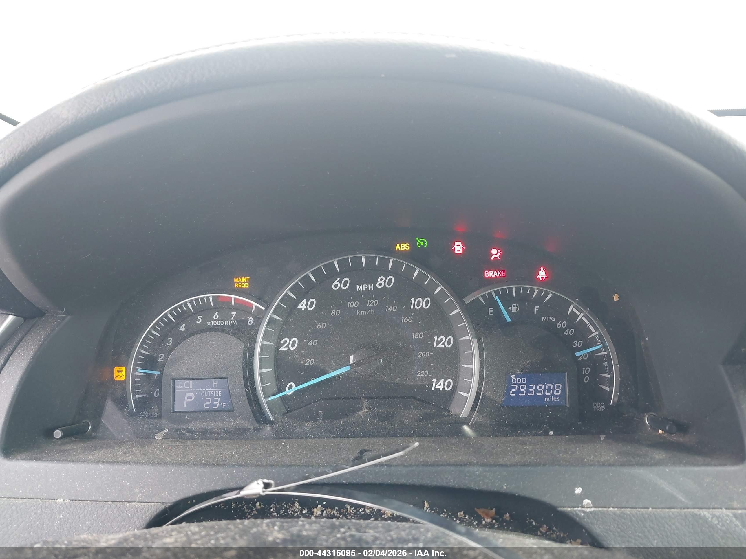TOYOTA CAMRY image 7