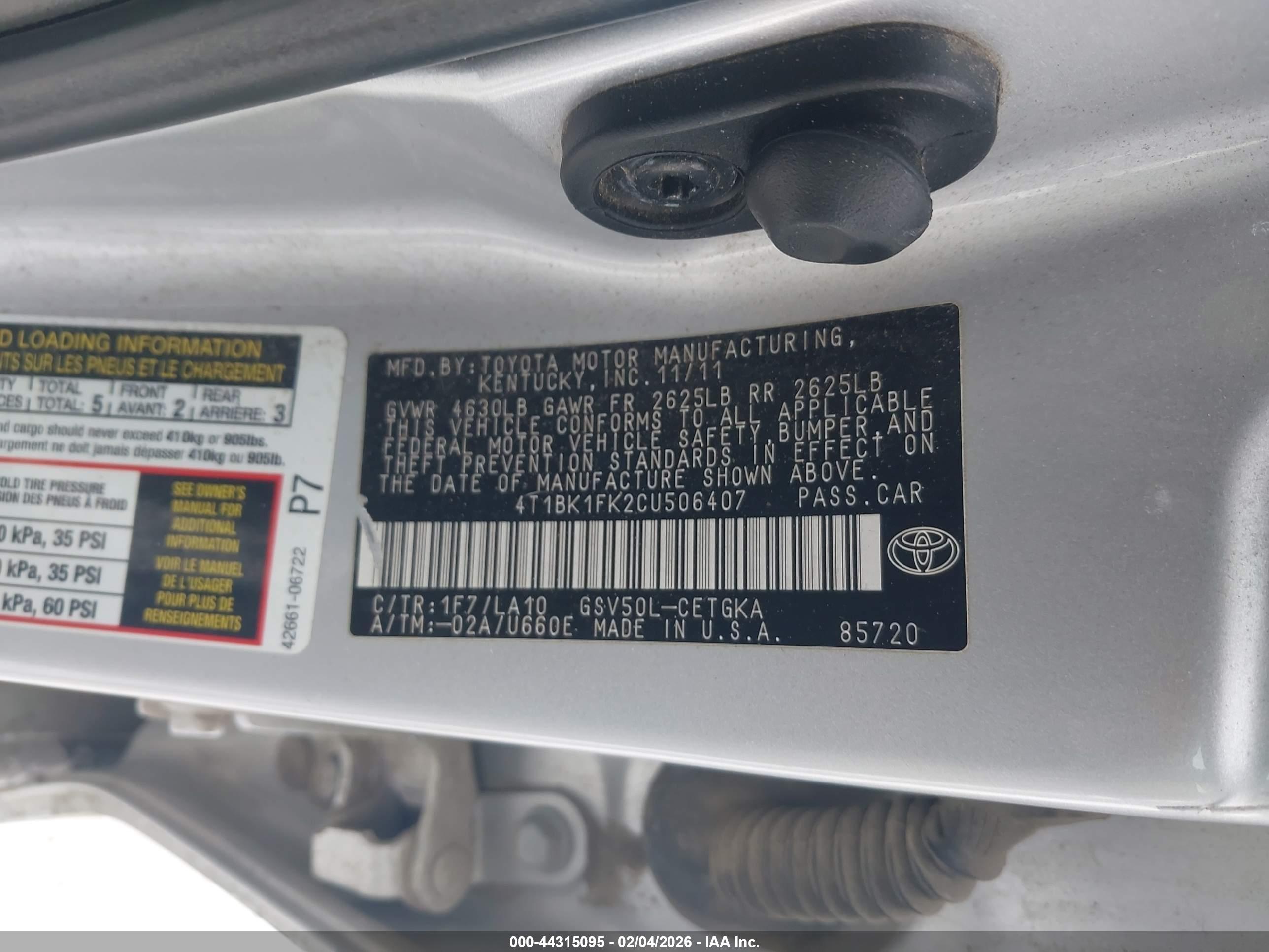 TOYOTA CAMRY image 9