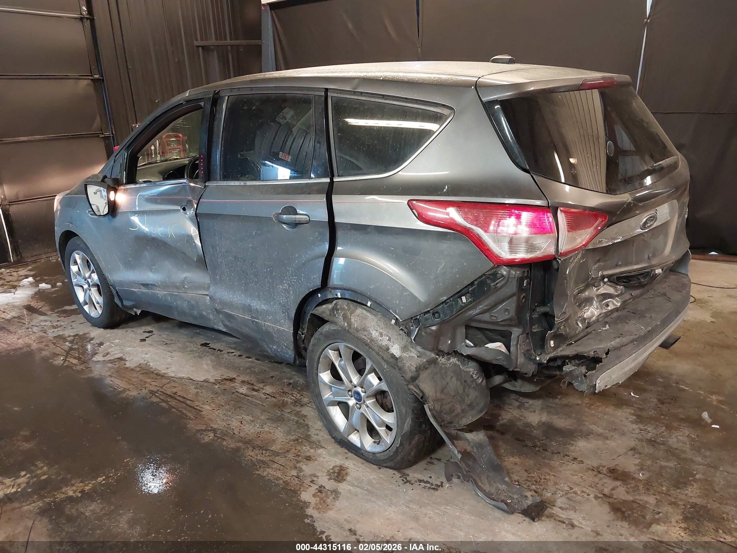 FORD ESCAPE image 6
