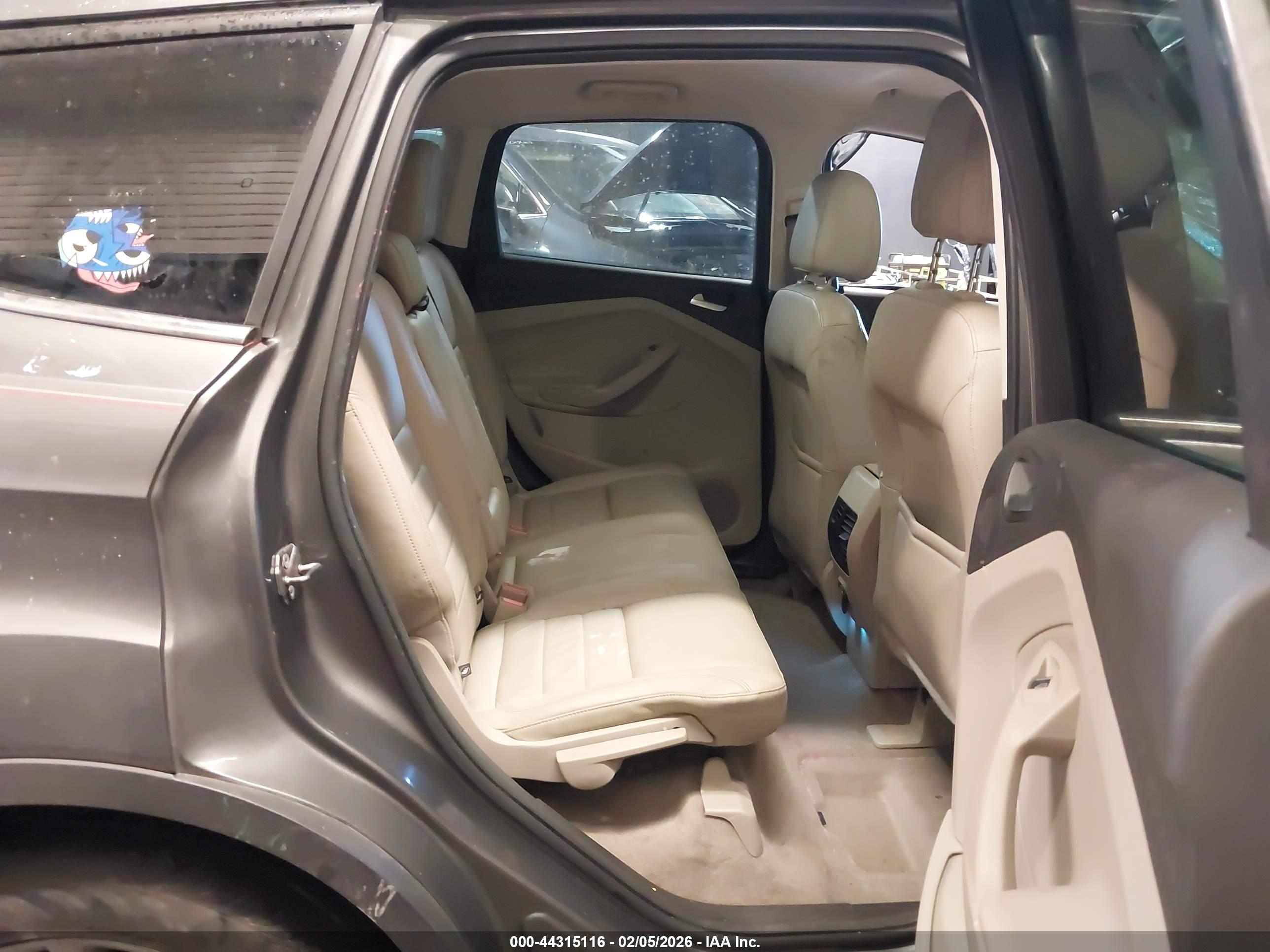 FORD ESCAPE image 8