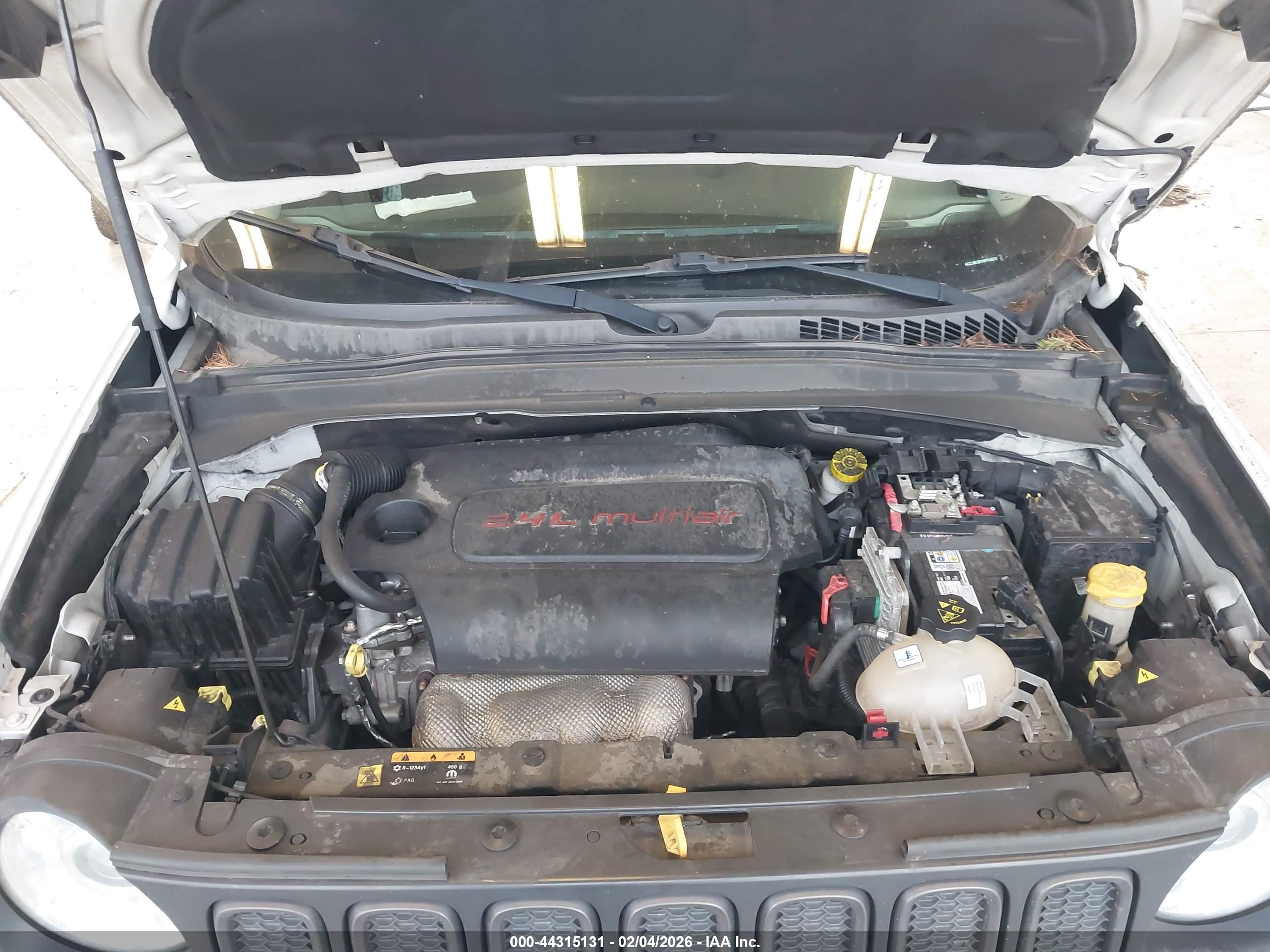 JEEP RENEGADE image 10