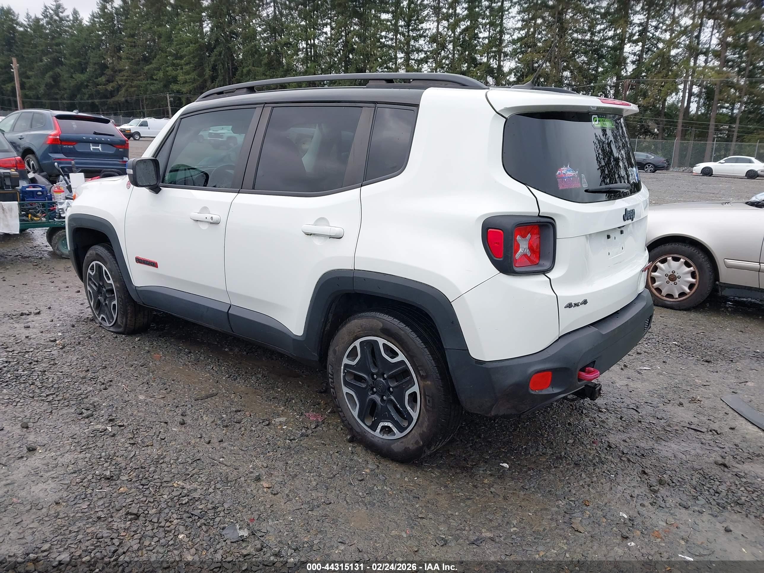 JEEP RENEGADE image 3