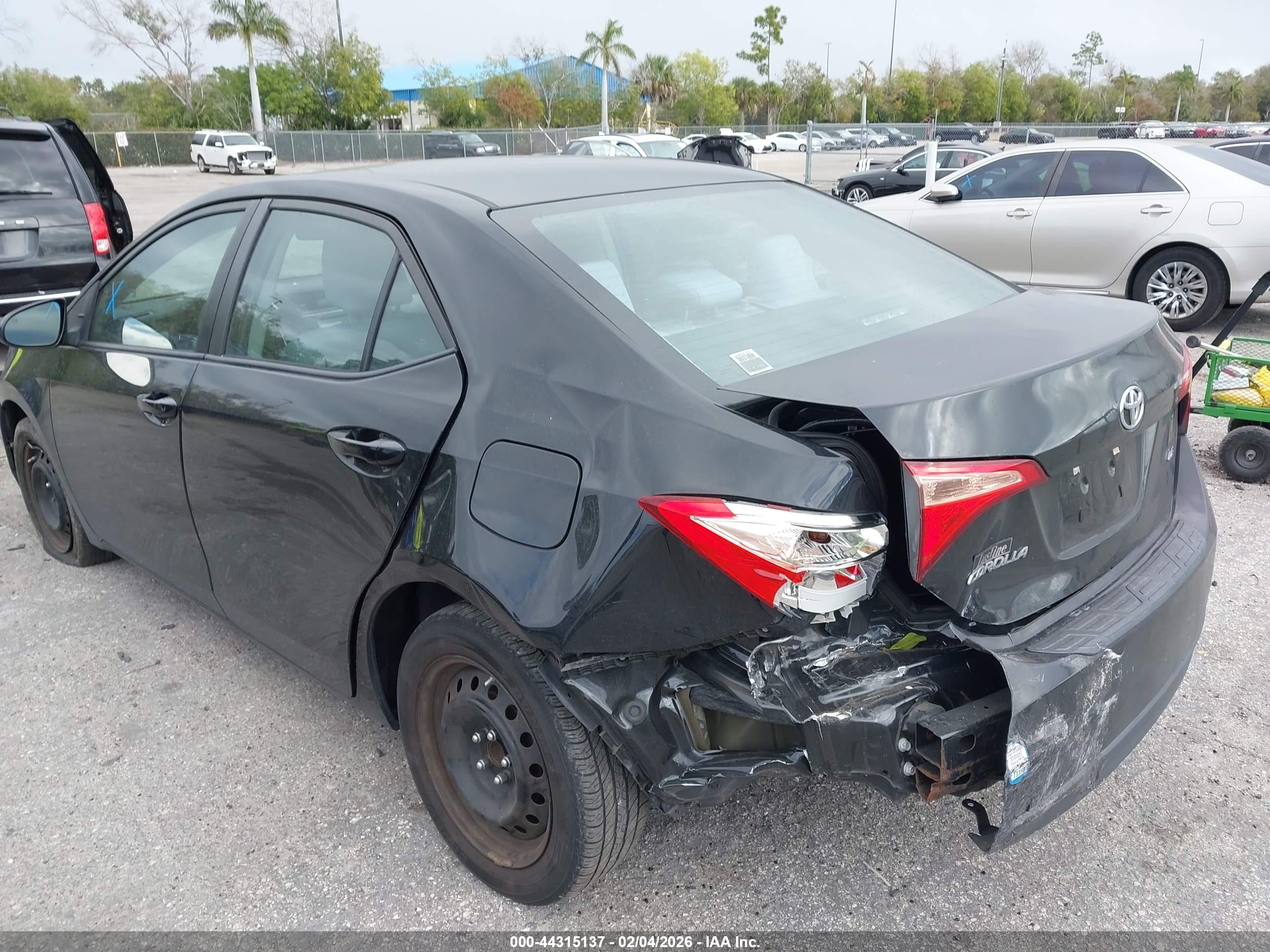 TOYOTA COROLLA image 6