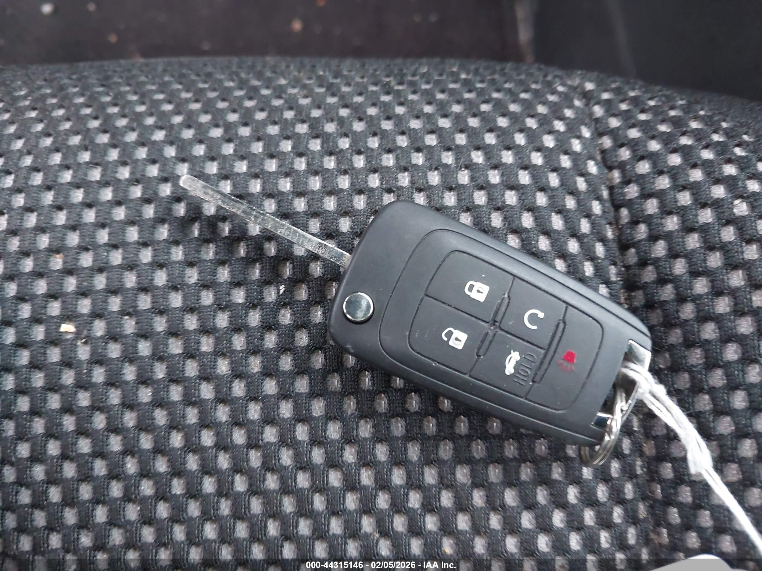 CHEVROLET EQUINOX image 11