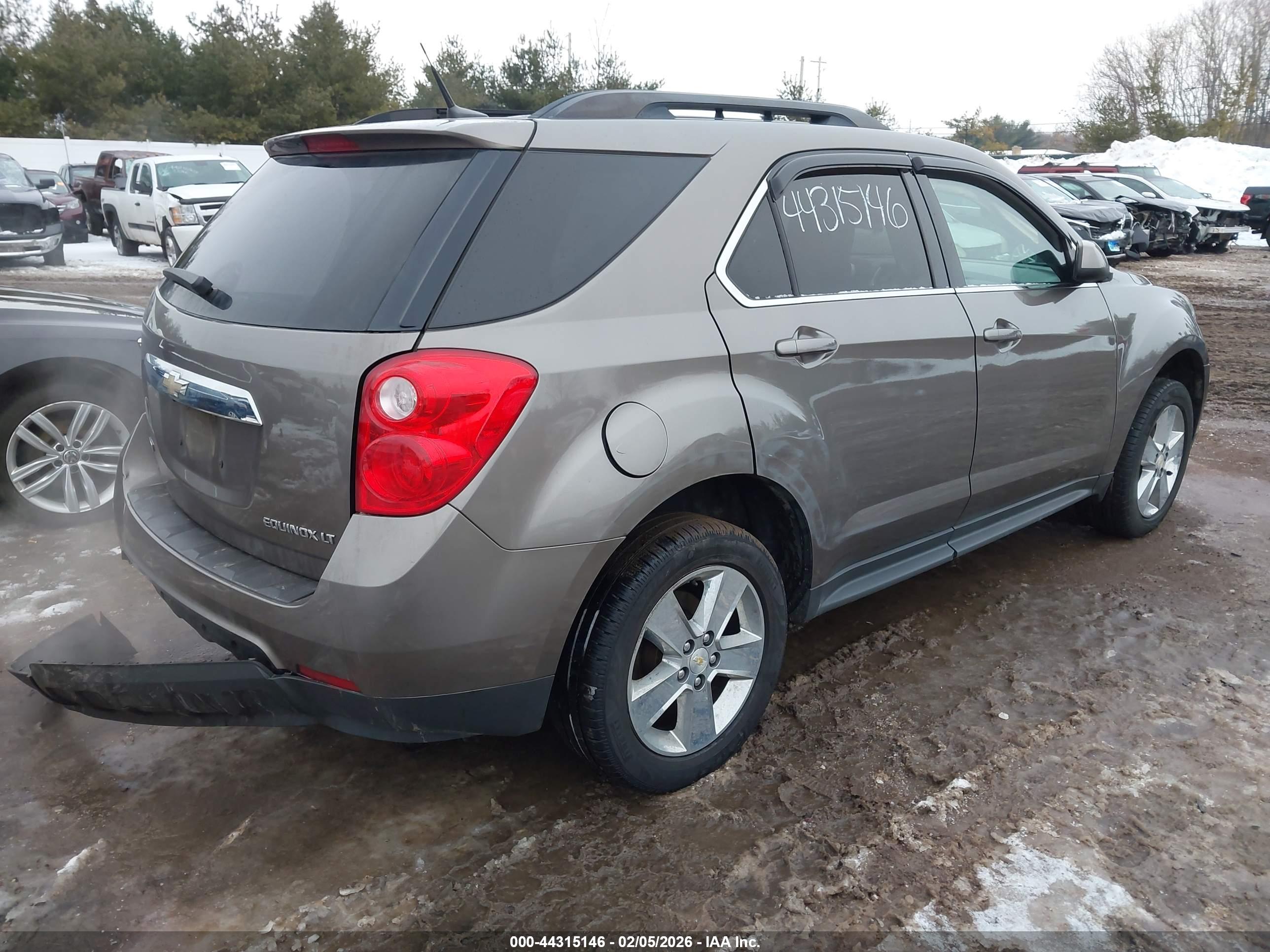 CHEVROLET EQUINOX image 4