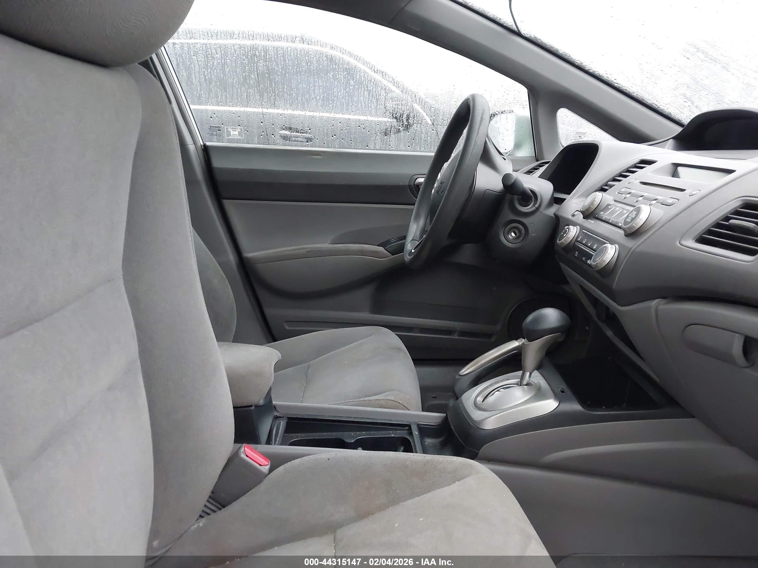 HONDA CIVIC image 5